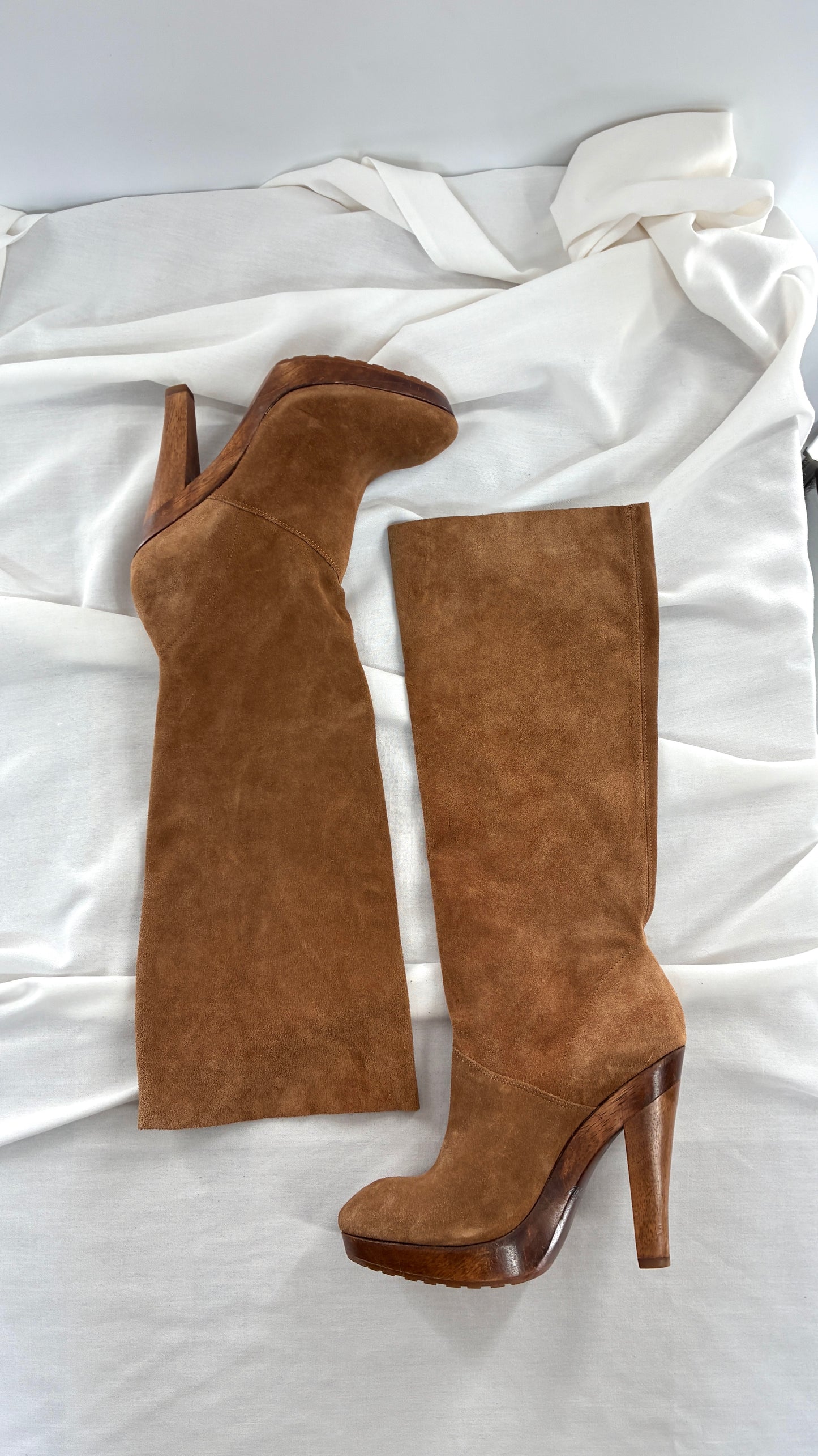 Vintage MICHAEL KORS Genuine Suede Leather Platform Heel Boot (10)