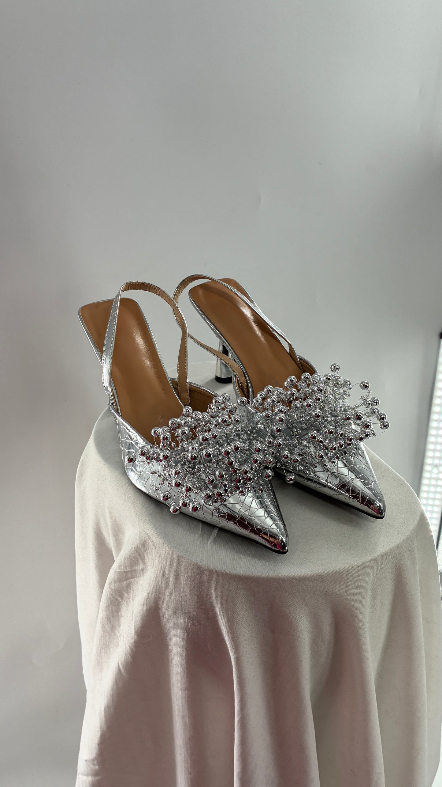 Chrome Silver Pointed Toe Slingback Kitten Heels with Abstract Detail (42)