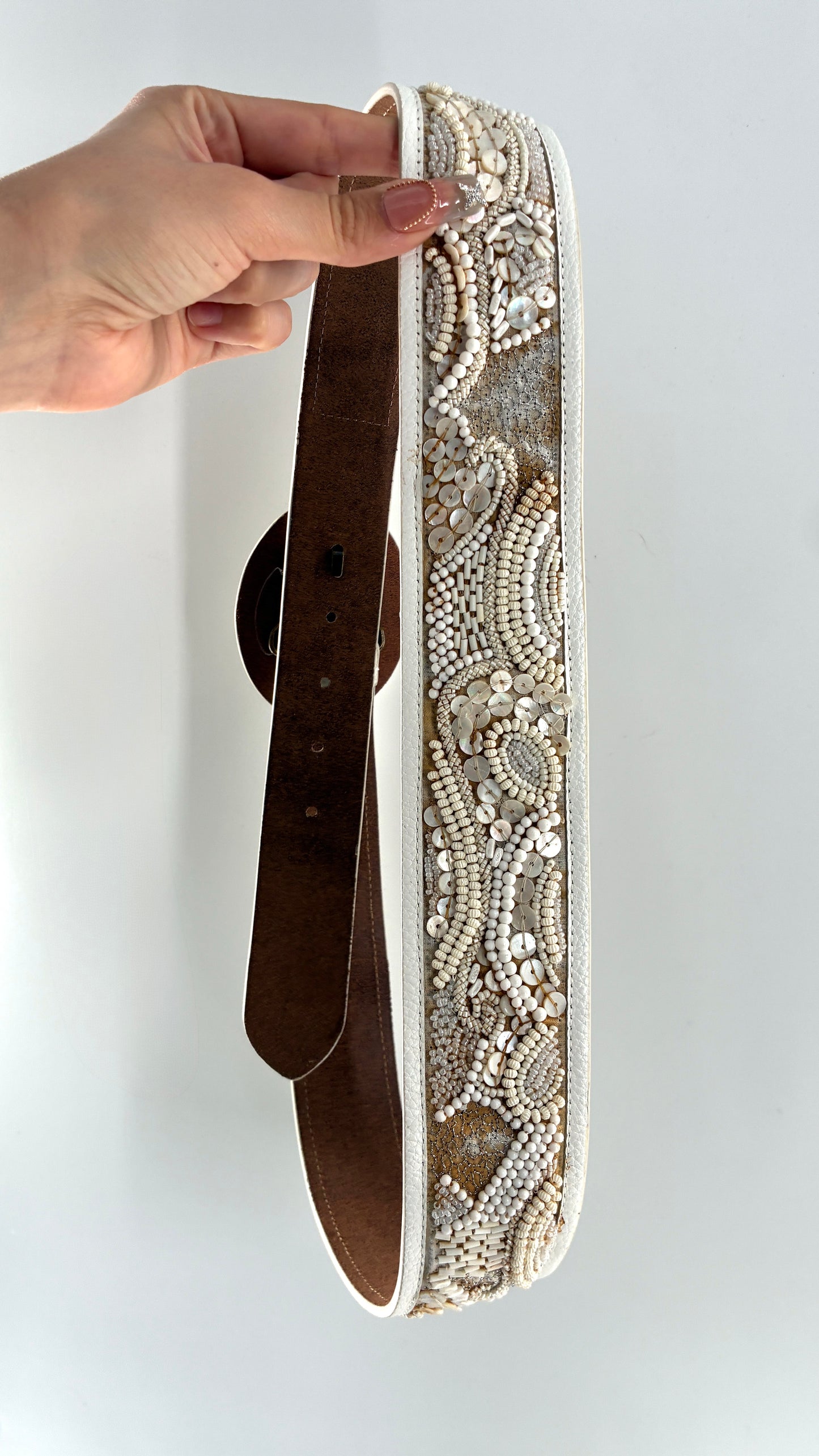 Vintage White Leather Belt with Beaded Details and Oval Buckle