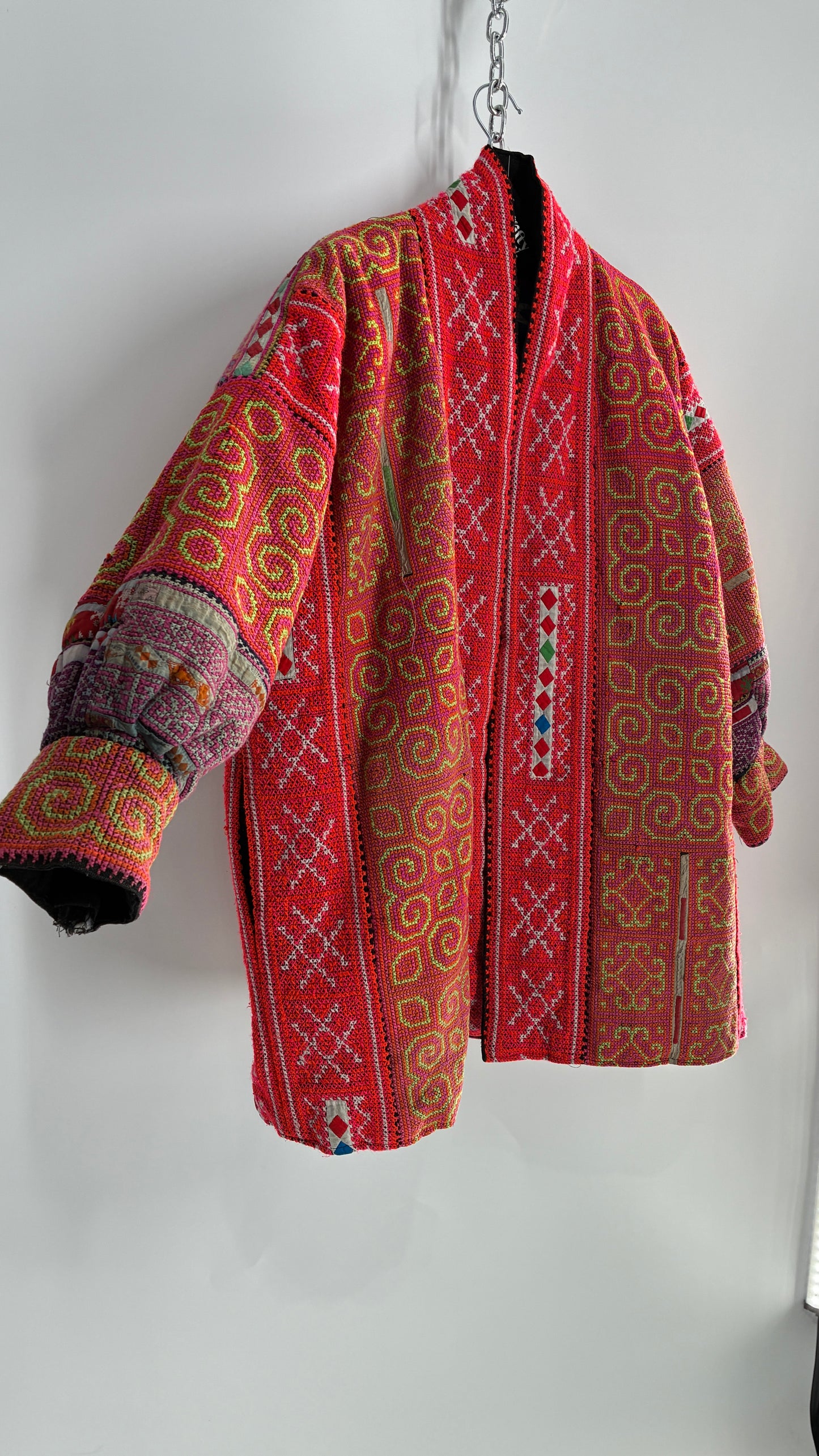 One Size Neon Pink Fully Embroidered and Quilted Reversible Puff Sleeve Coat (Large)
