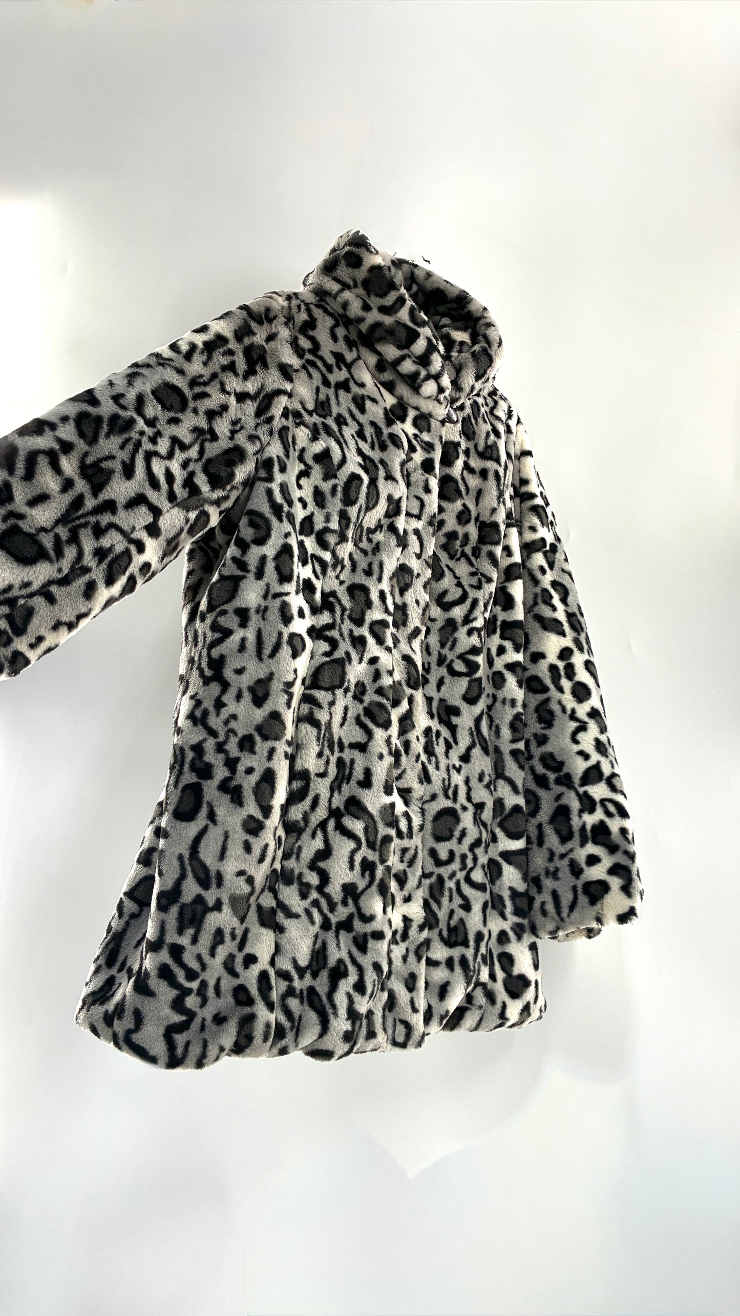 Vintage DENNIS BASSO Reversible Leopard Fur and Quilted, Hooded Coat (Large)