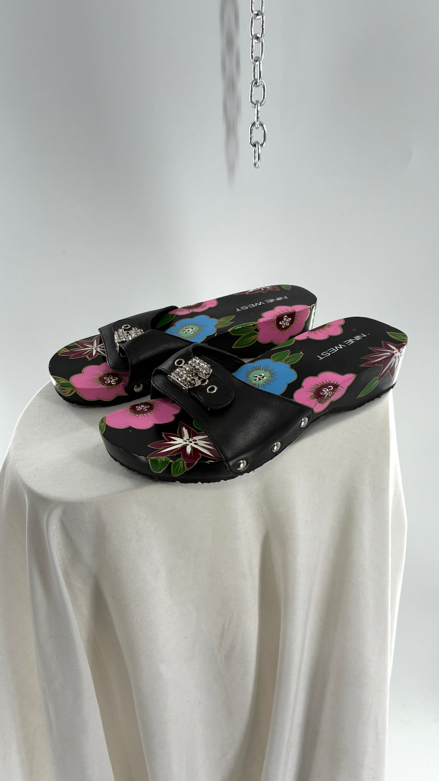 Vintage NINE WEST Black Clog Sandal with Colorful Hand Painted Flowers (7.5)