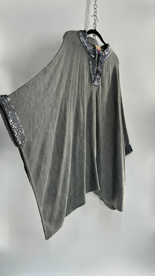 Vintage Original Anthony Gray Knit Poncho with Sequin Neckline and Sleeve Detail (Women’s Petite)