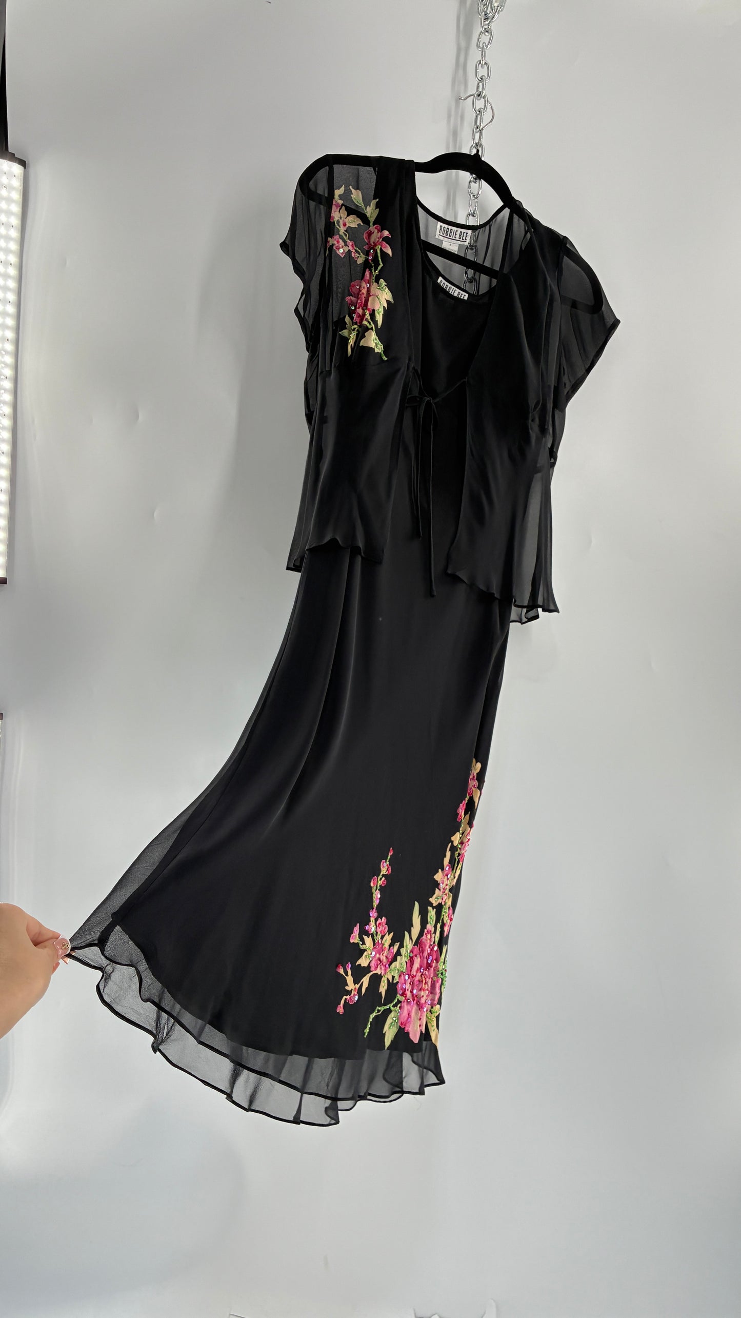 Vintage 1990s ROBBIE BEE 100% Silk Black Gown with Underbust Stitch and Matching Tie Bust Blouse (8)