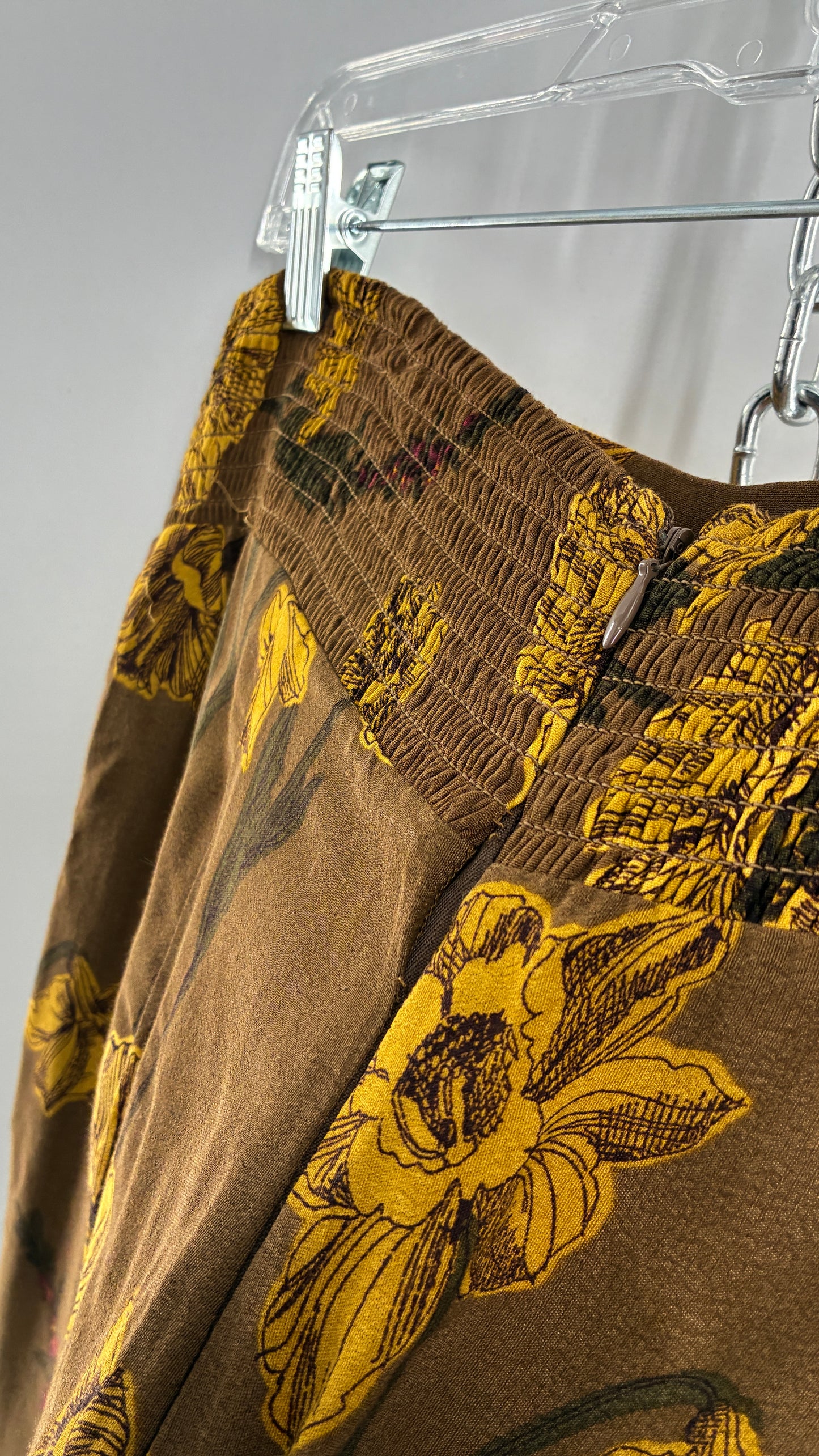 Anthropologie MAEVE Mustard Wide Leg Pants with Mauve Hemline and Floral Pattern (12P)