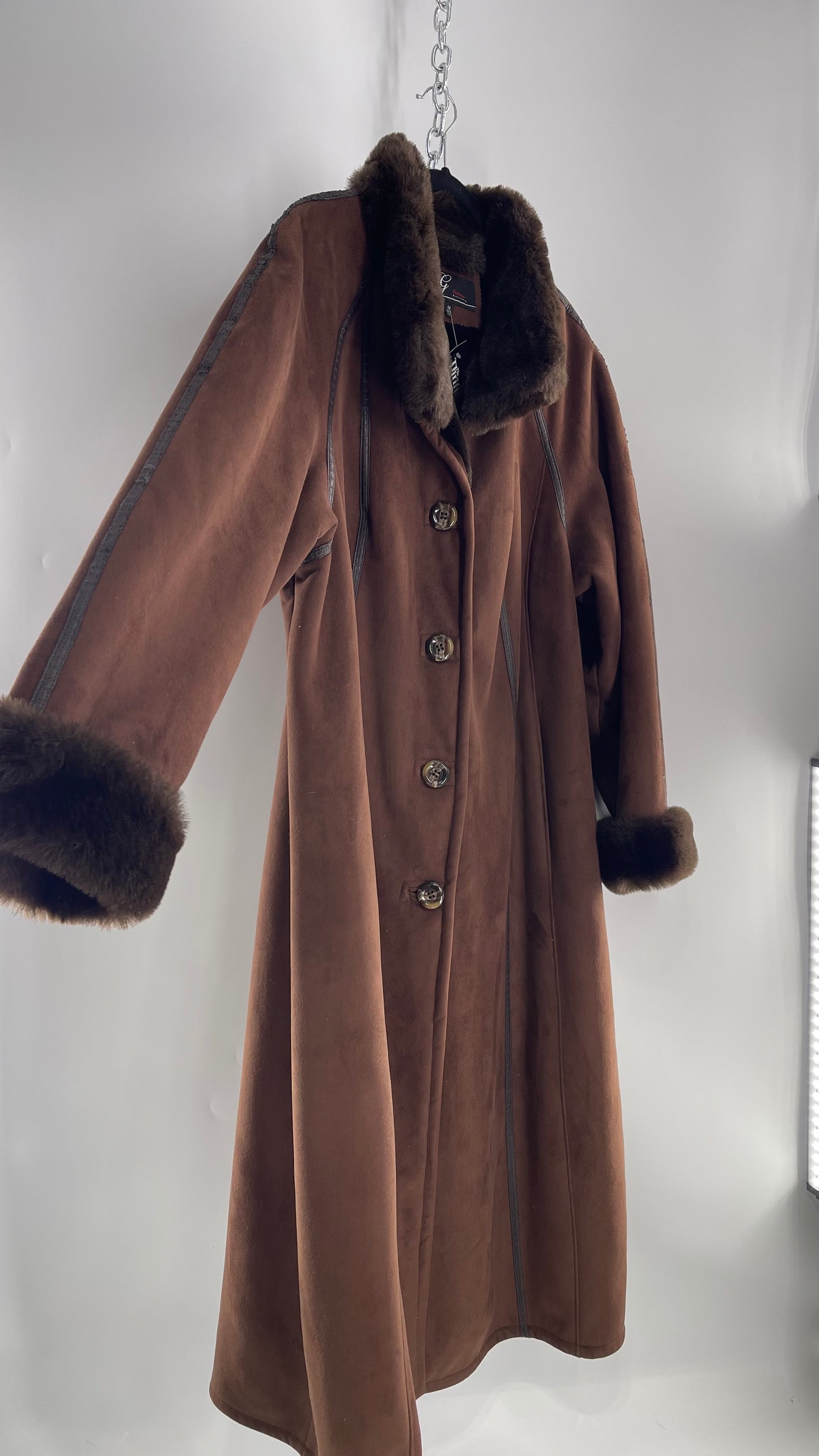 Vintage CG Collection Brown Coat with Faux Leather Piping and Faux Fur Cuffs and Collar (C)(XL)