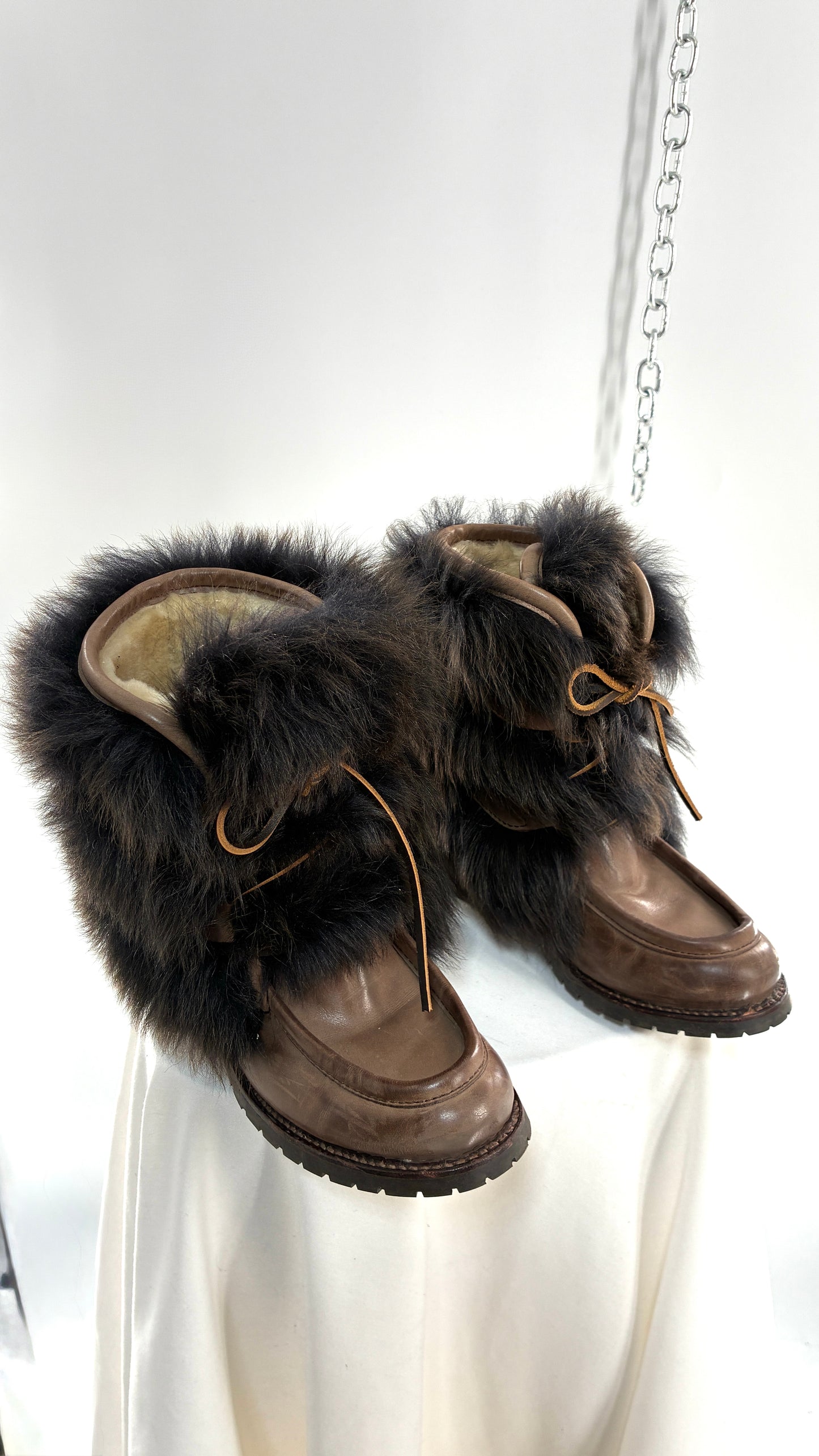 Vintage AERIN Apres Ski Brown Leather Boots with Genuine Fur and Shearling Lining (7)