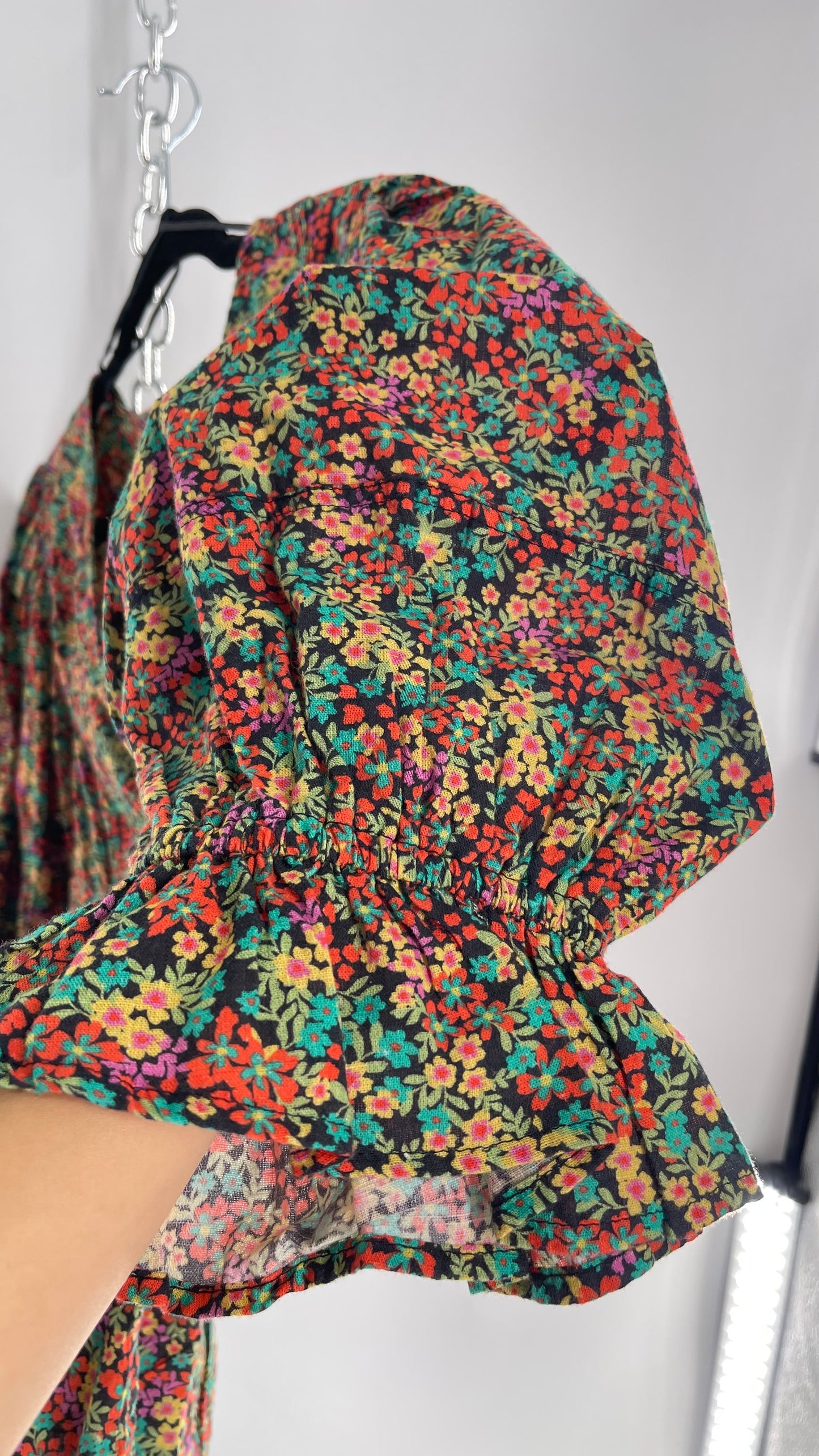 Free People 100% Cotton Colorful Florals Blouse with Deep V, Puff Sleeves, Button Front, and Tags Attached  (Small)