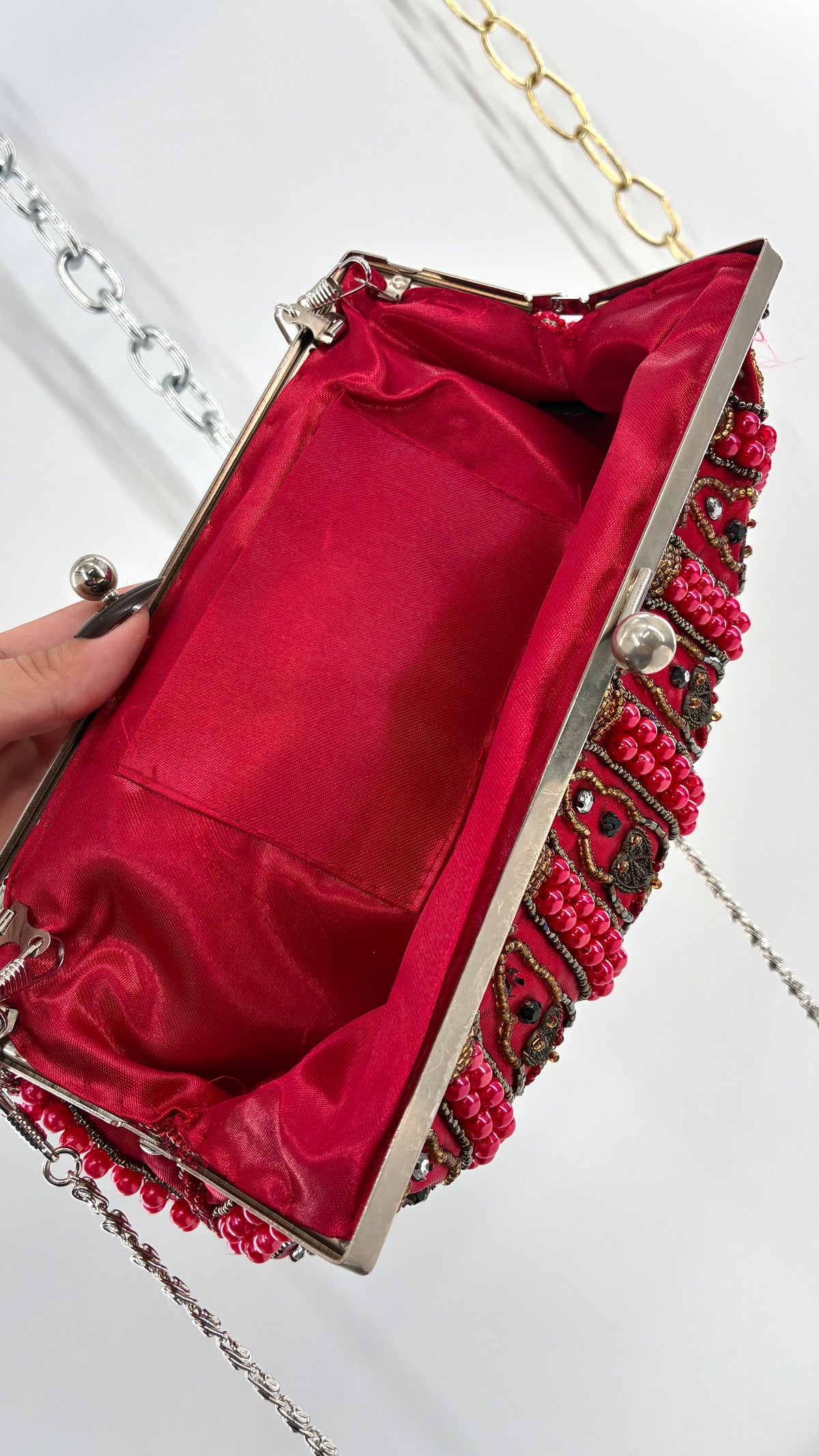 Vintage Red Paisley Beaded Kiss-Lock Evening Bag With Chain Strap