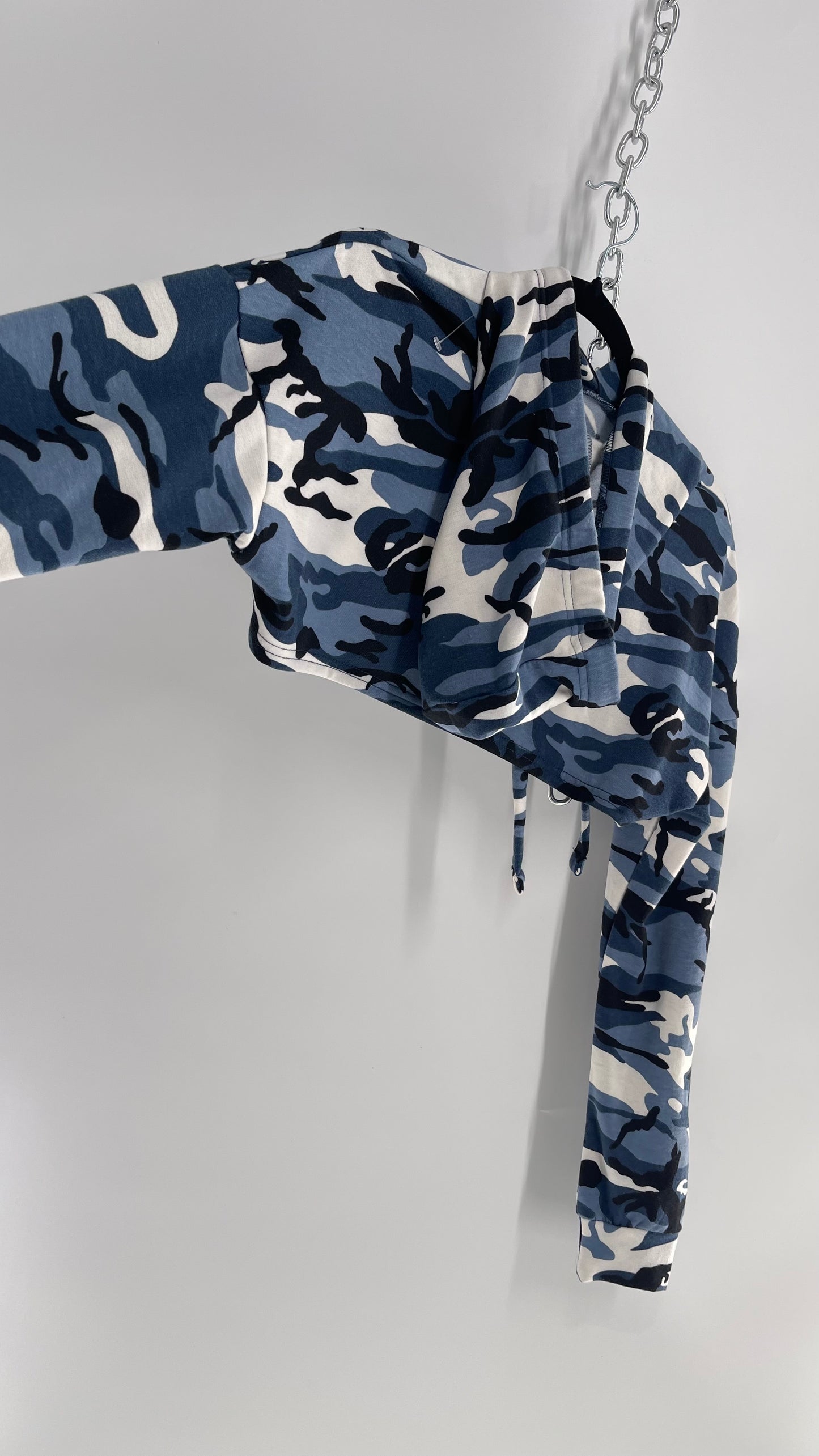 Cropped Blue Camo Printed Hoodie (Medium)