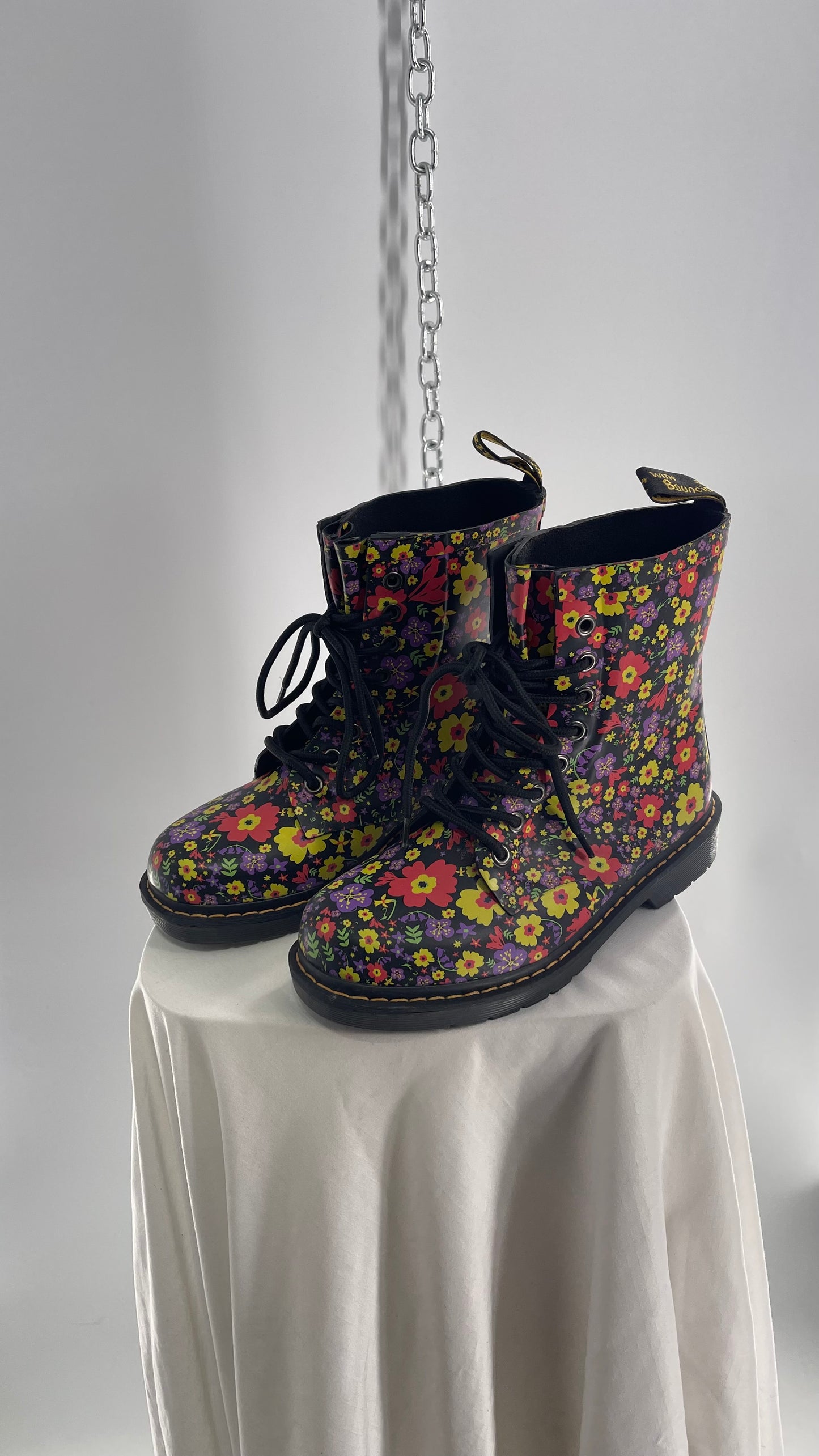 Doctor Martens Flower Printed Rubber Boots (9L 8M)