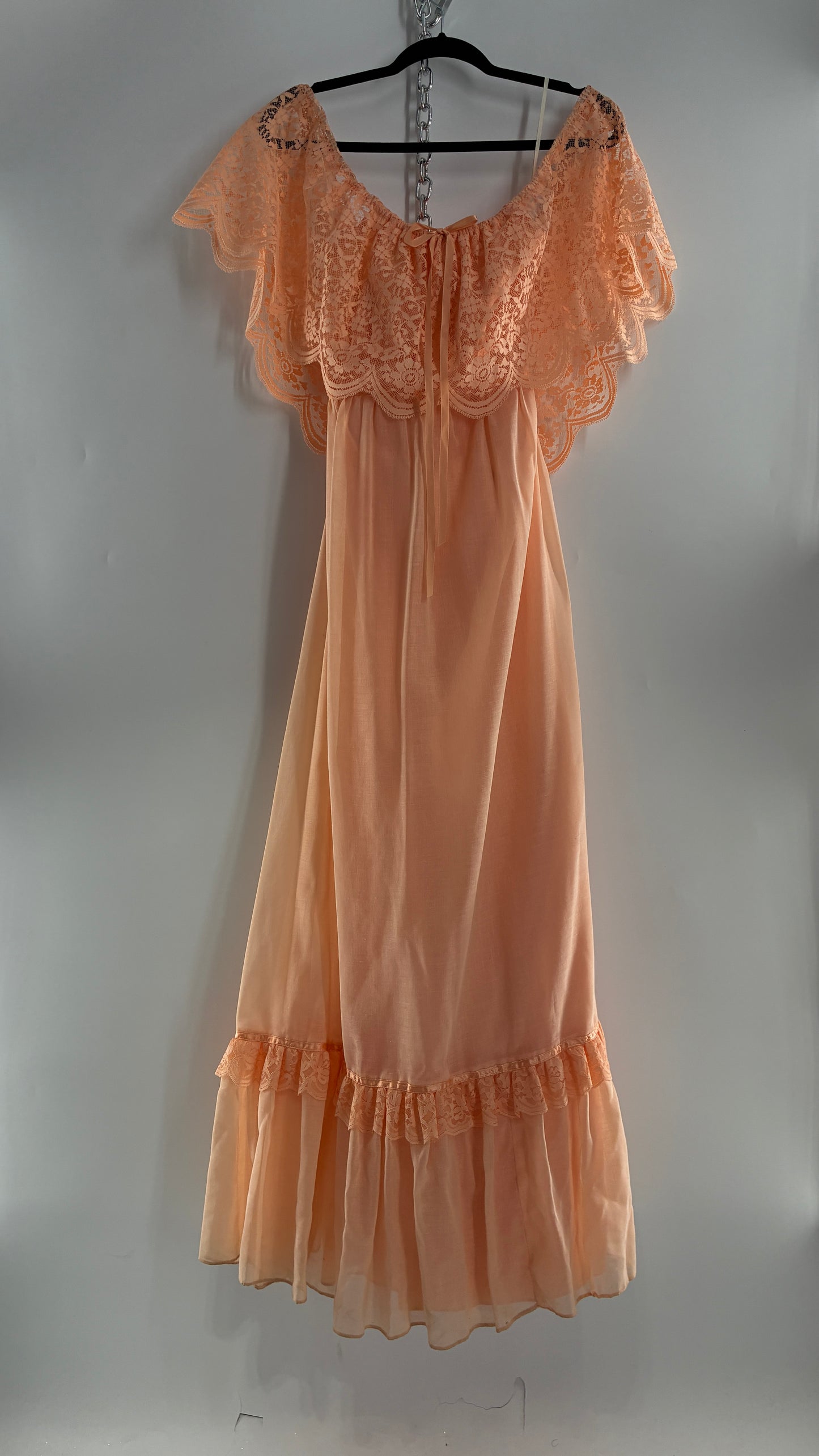 Vintage 1960s Ruffled Off the Shoulder Peach Full Length Voluminous Gown with Tie Back (9/10)