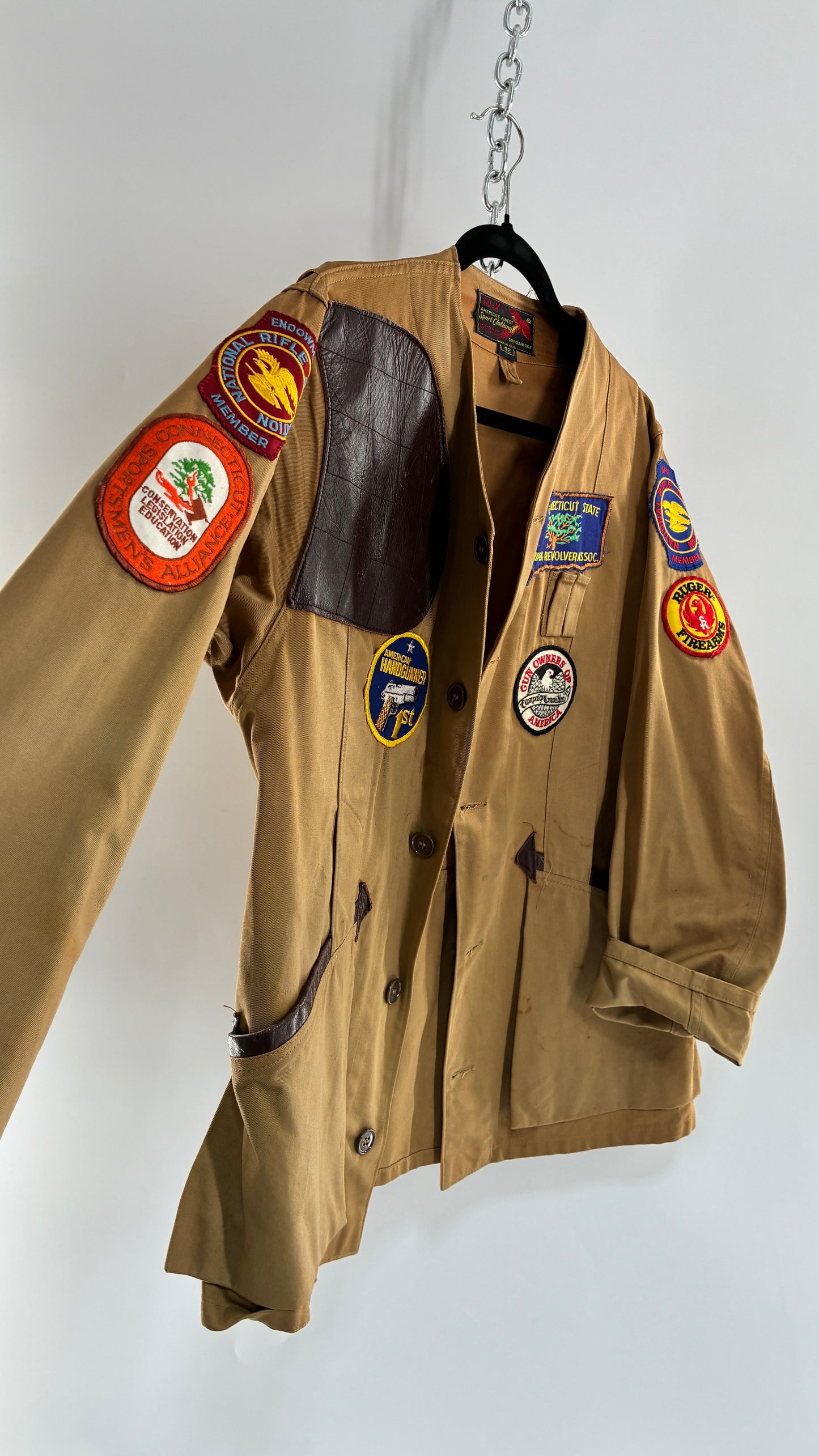 Vintage CT Ranger Shooting/Hunting Jacket Covered in Badges (42/Medium)