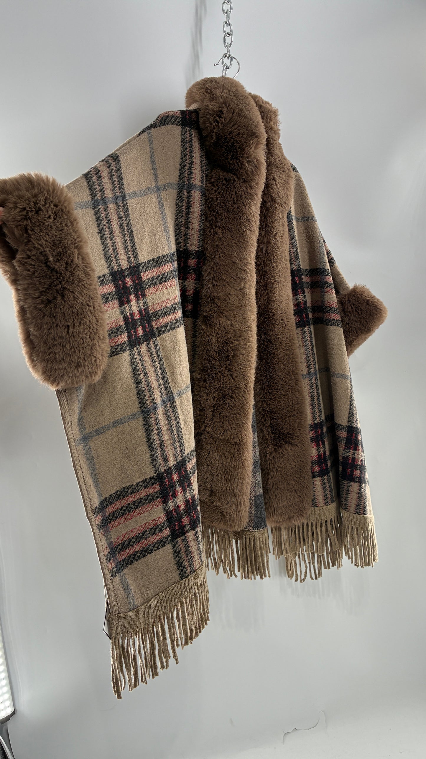 FADIVO NEW YORK Plaid Taupe Cape with Fur Trim and Tags Attached (OS)