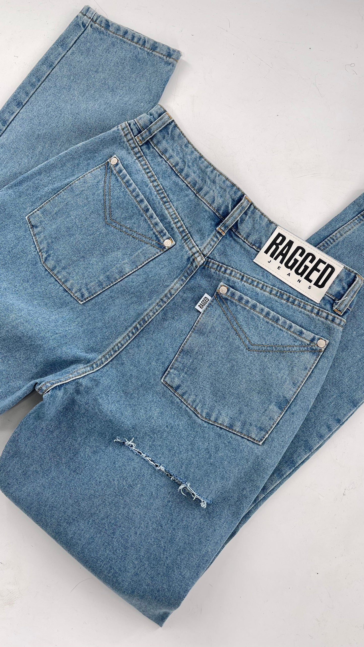 RAGGED PRIEST Free People Light Wash High Waisted Mom Jeans with Bum Tear with Tags Attached (30)