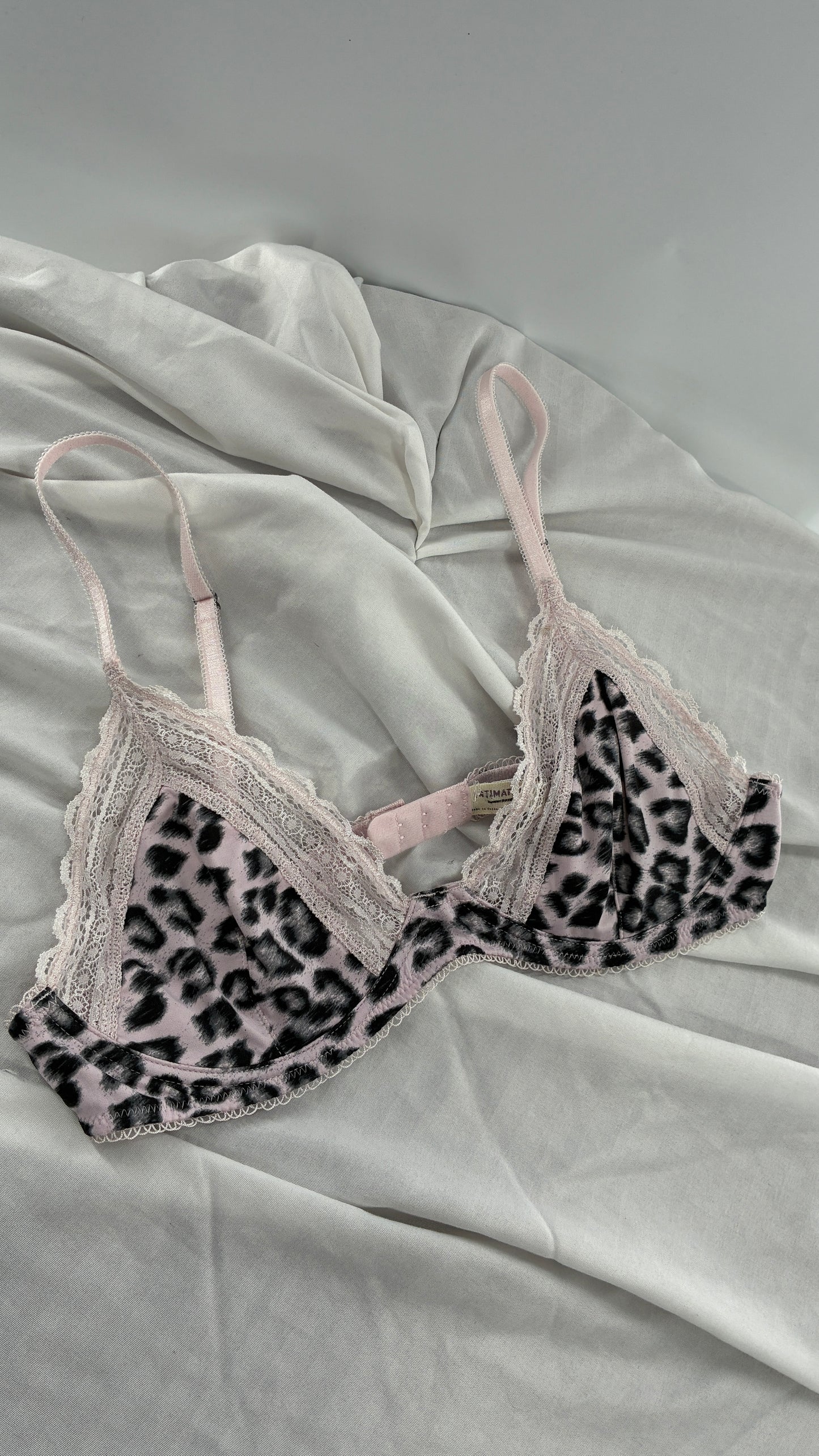 Intimately Free People Leopard Printed Graphic Lace Underwire Bra (34C)