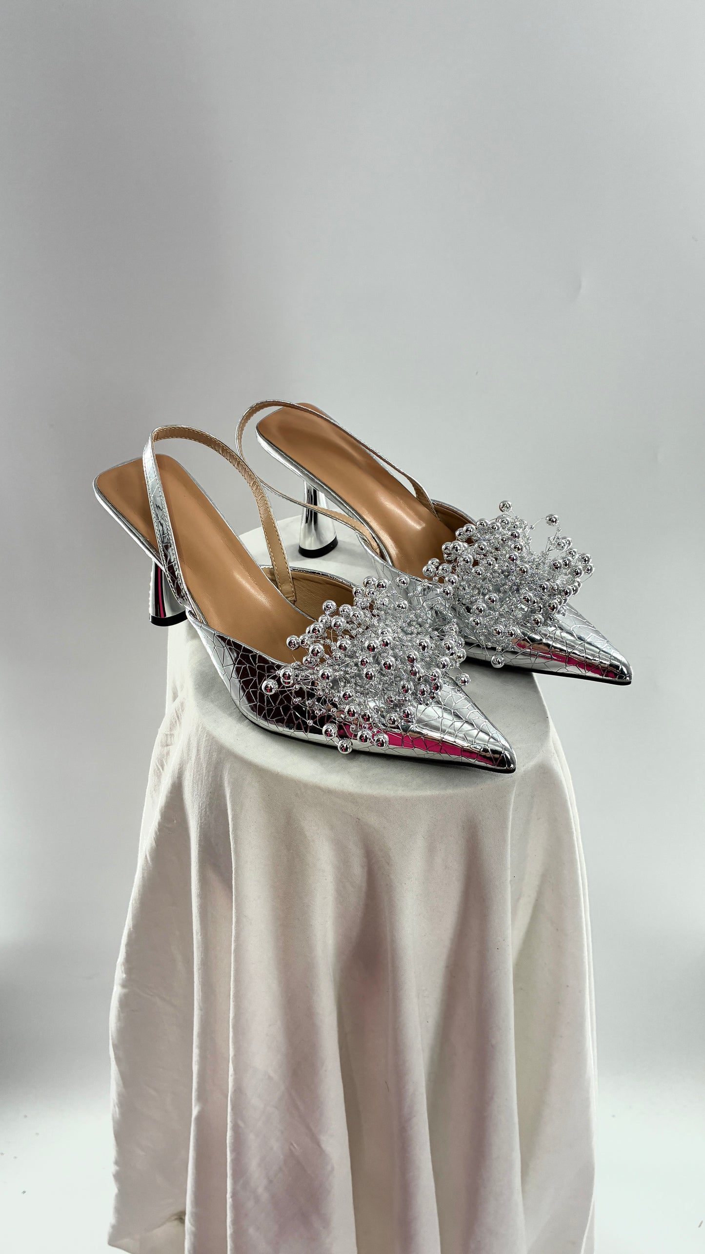 Chrome Silver Pointed Toe Slingback Kitten Heels with Abstract Detail (42)
