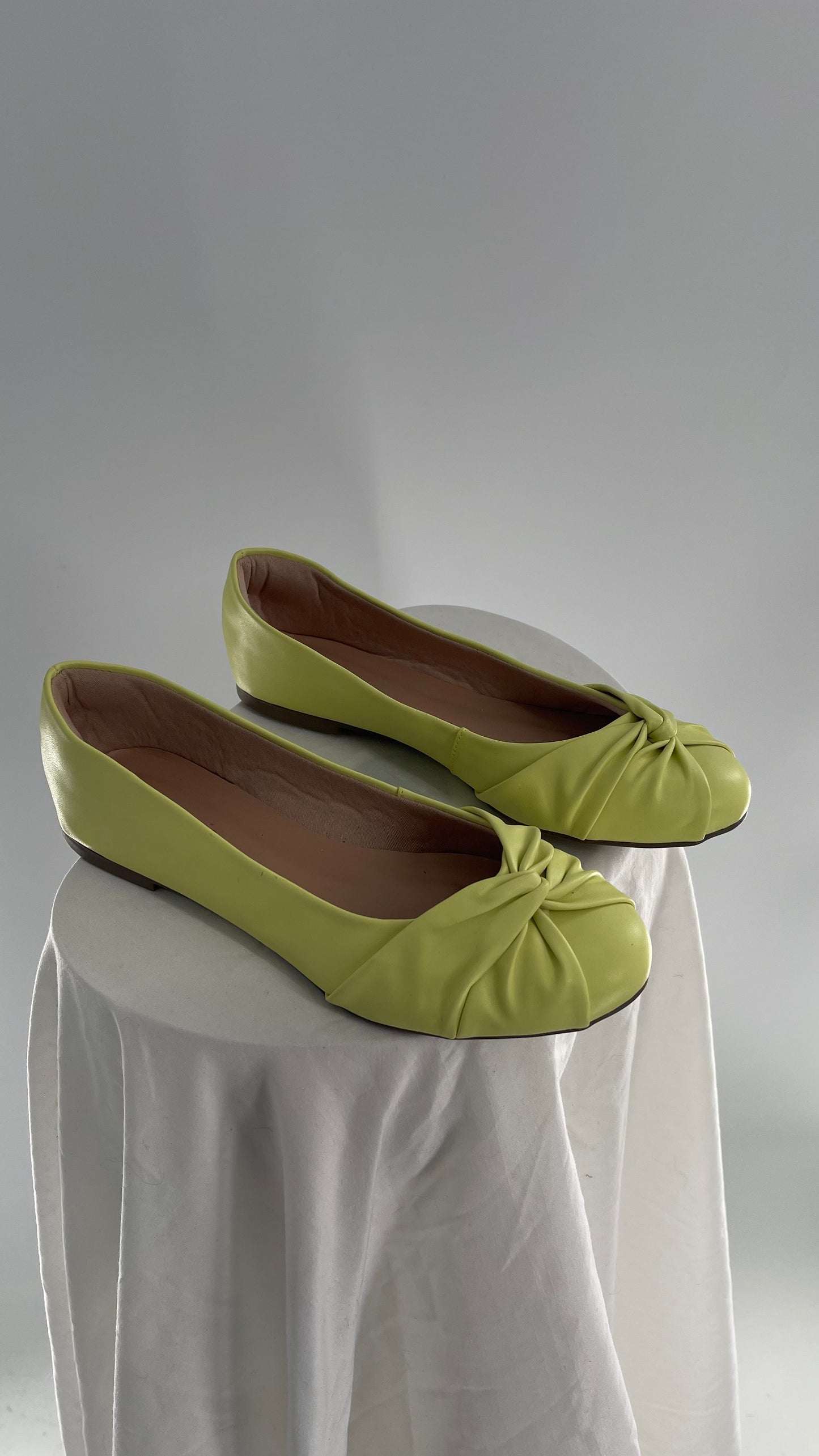 Brazilian Sonhos Dos Pés Neon Yellow Ruched Ballet Flat (37)