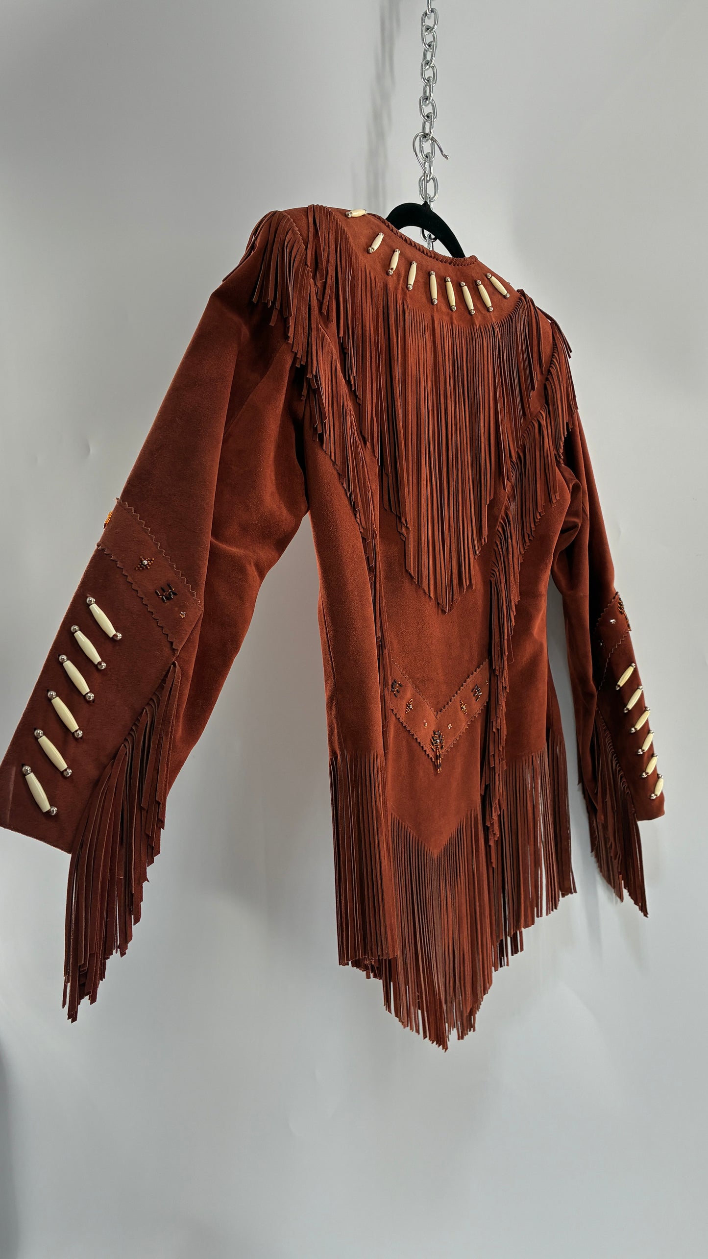 Vintage 1970s Suede Made in Old Senora Mexico Rust Thick Heavy Duty Suede Leather Jacket with Pointed Hemline, Beaded Details and Fringe Design (8)