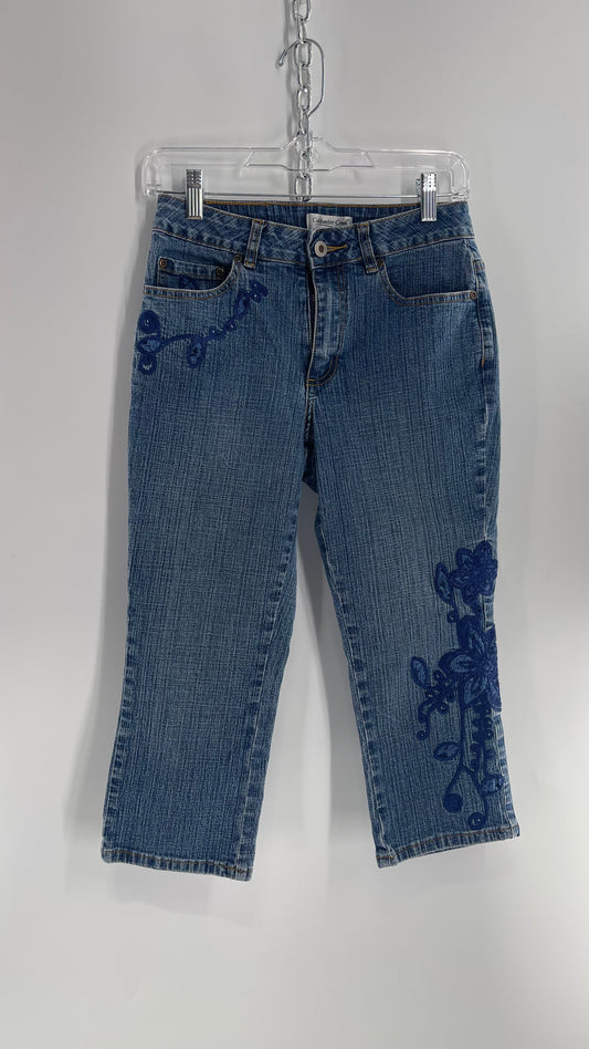 Vintage StoneWash Capris with Embroidered Designs (6)