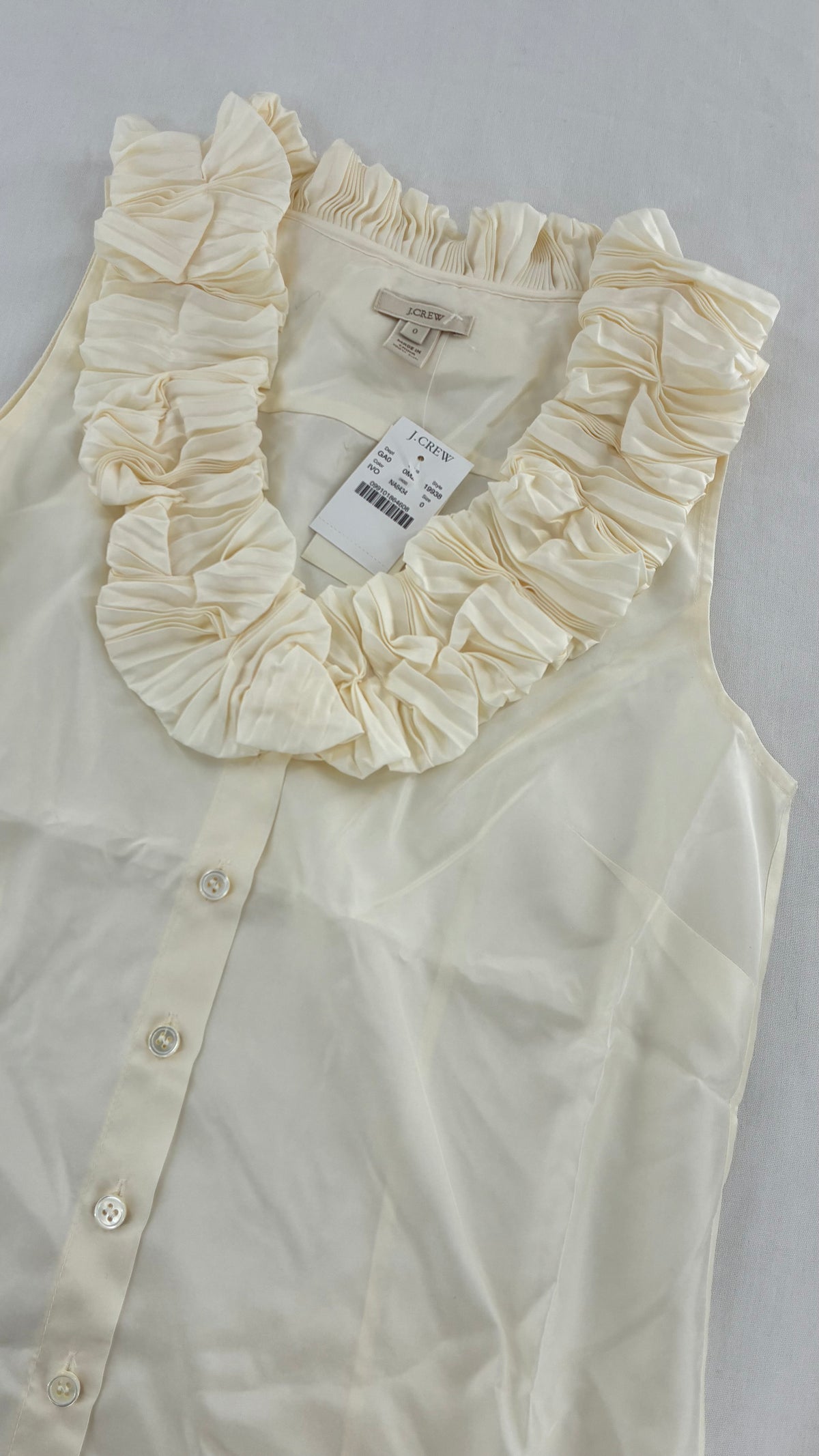 Vintage JCREW Ivory 100% Silk Button Front Sleeveless with Ruffled Neckline (0)