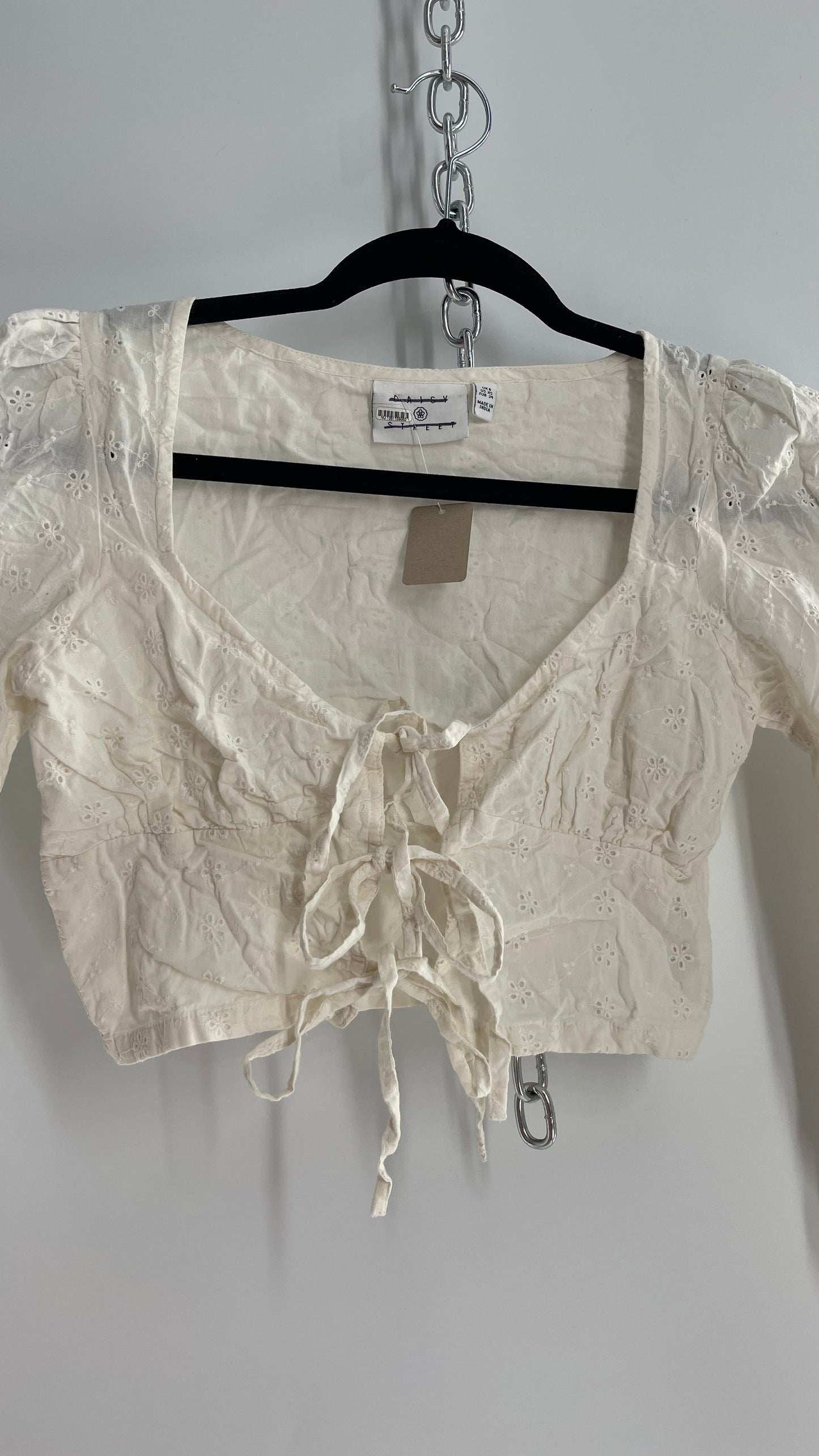 Daisy Street Triple Tie Bust Off White Eyelet Lace Blouse (XS)