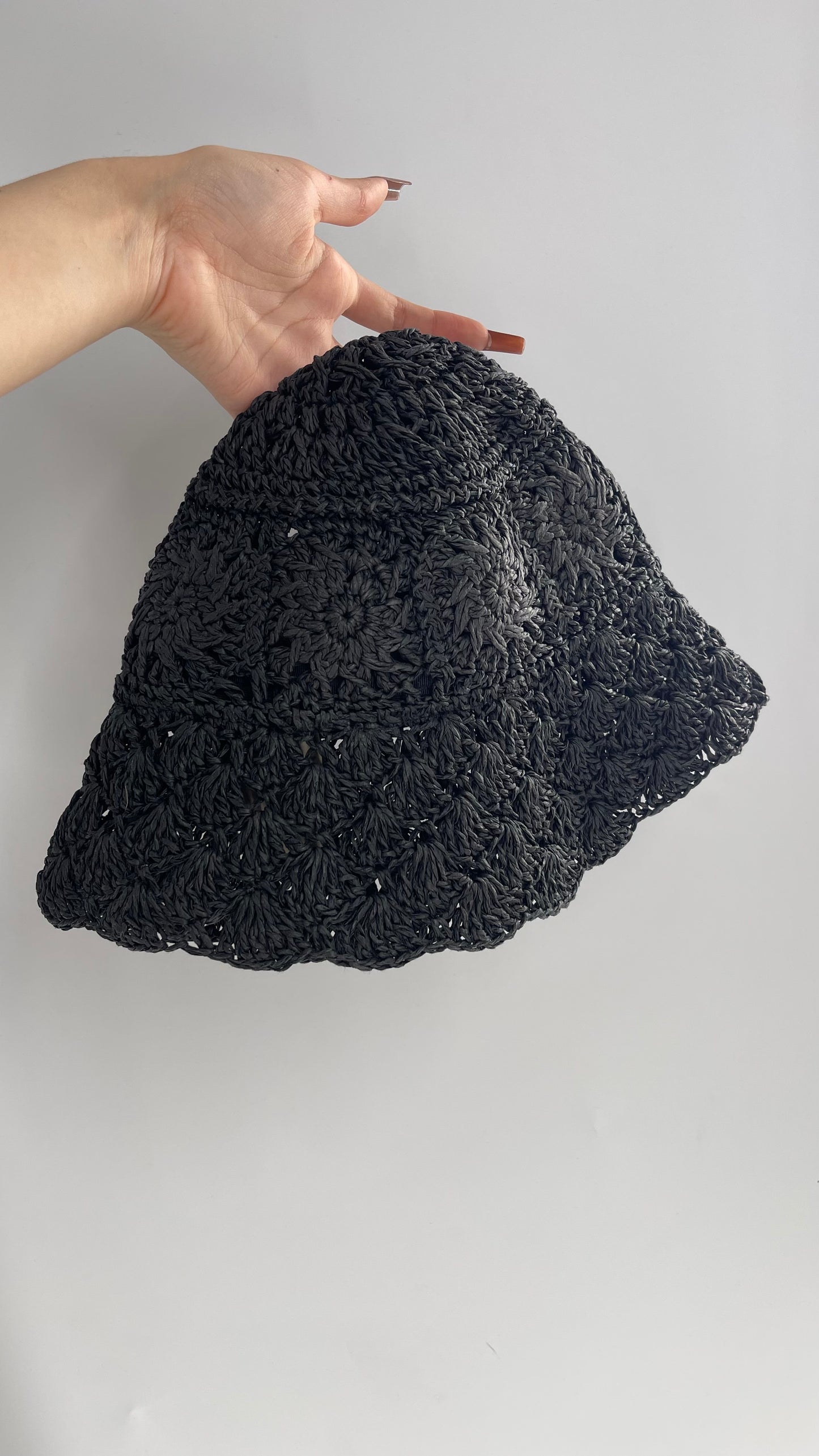 Black Straw Sun/Bucket Hat