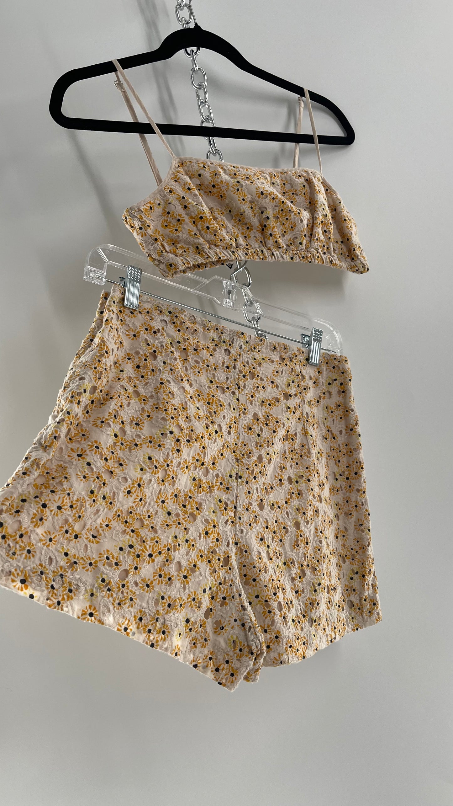 Urban Outfitters Eyelet Lace Daisy Print 2pc Shorts and Bustier Tank Set (Small Top Medium Bottoms)