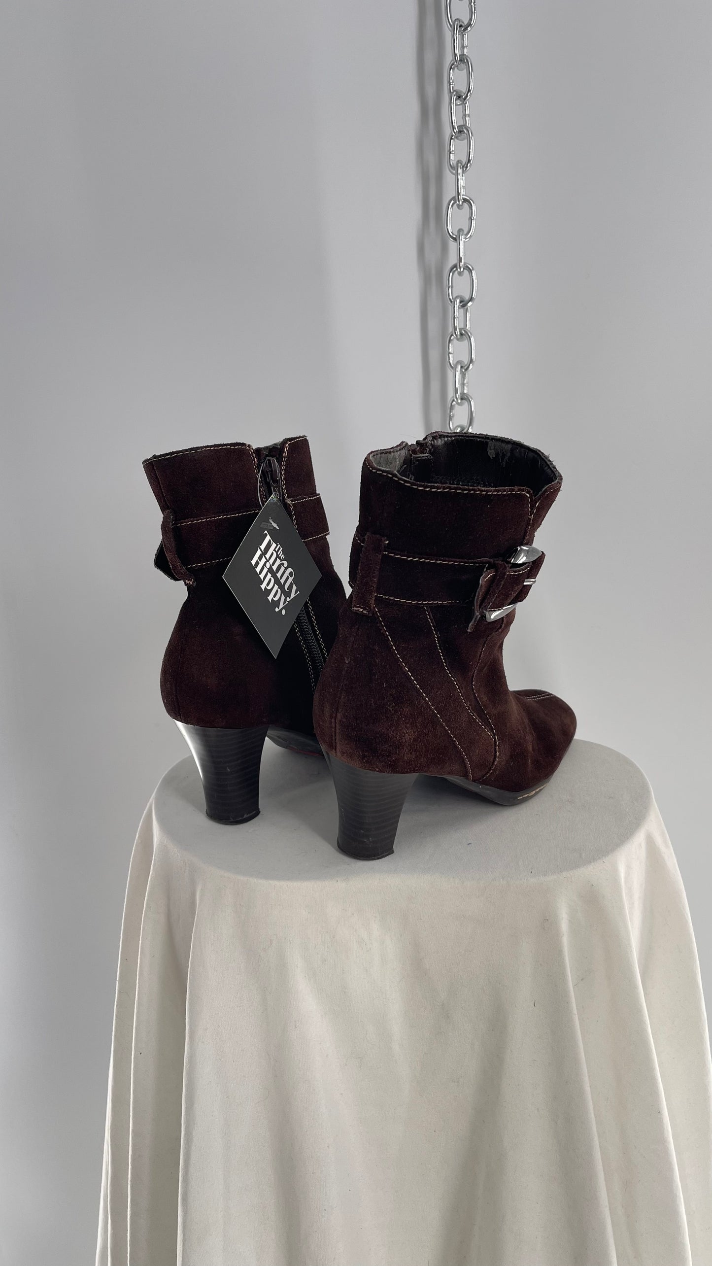 Vintage Aerosole Brown Suede Square Toe Booties with Contrast White Stitch and Ankle Buckle (7)