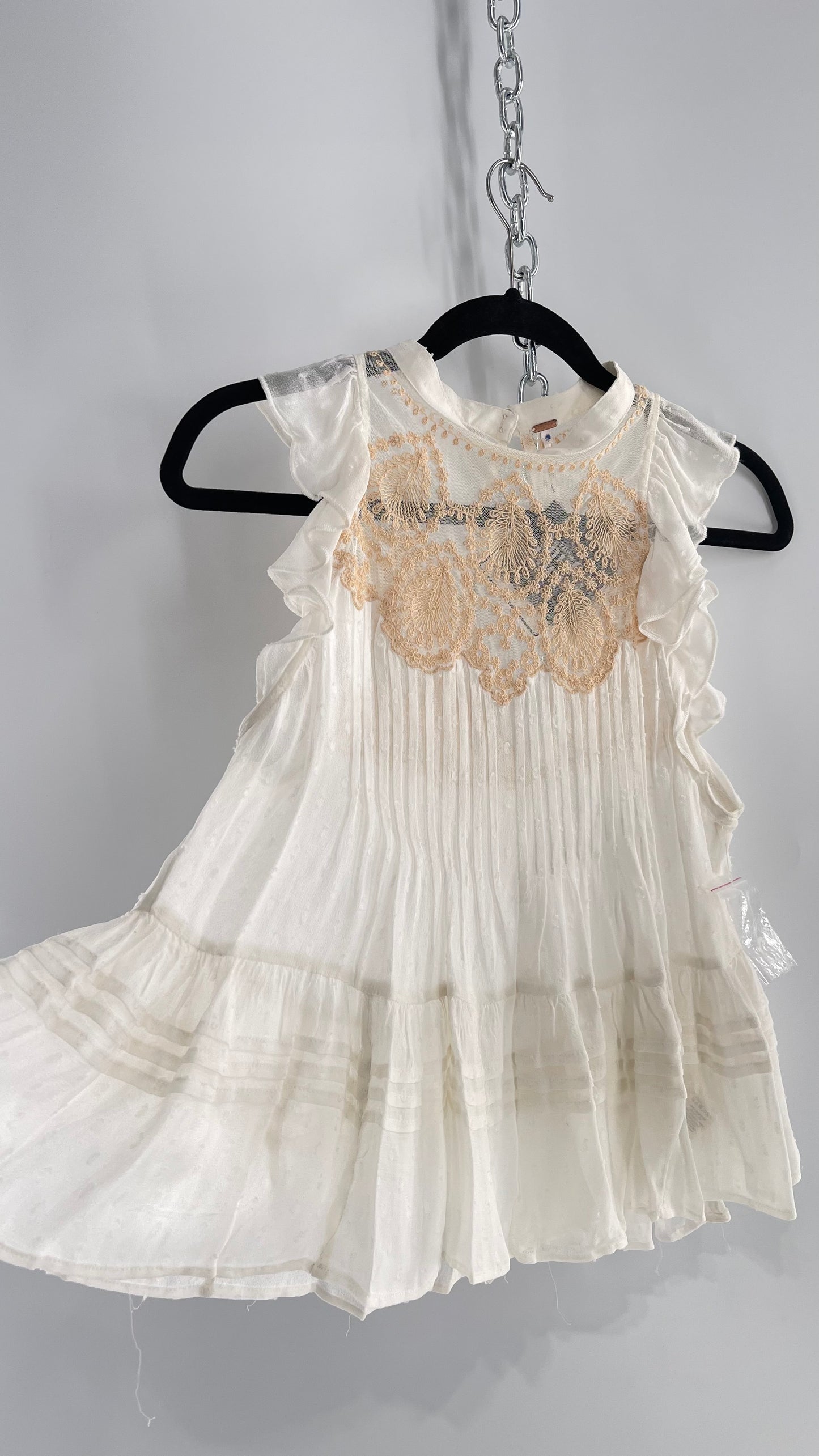 Free People Delicate,Romantic Feminine Sleeveless Blouse with Pleating, Embroidery and Keyhole Back (XS)