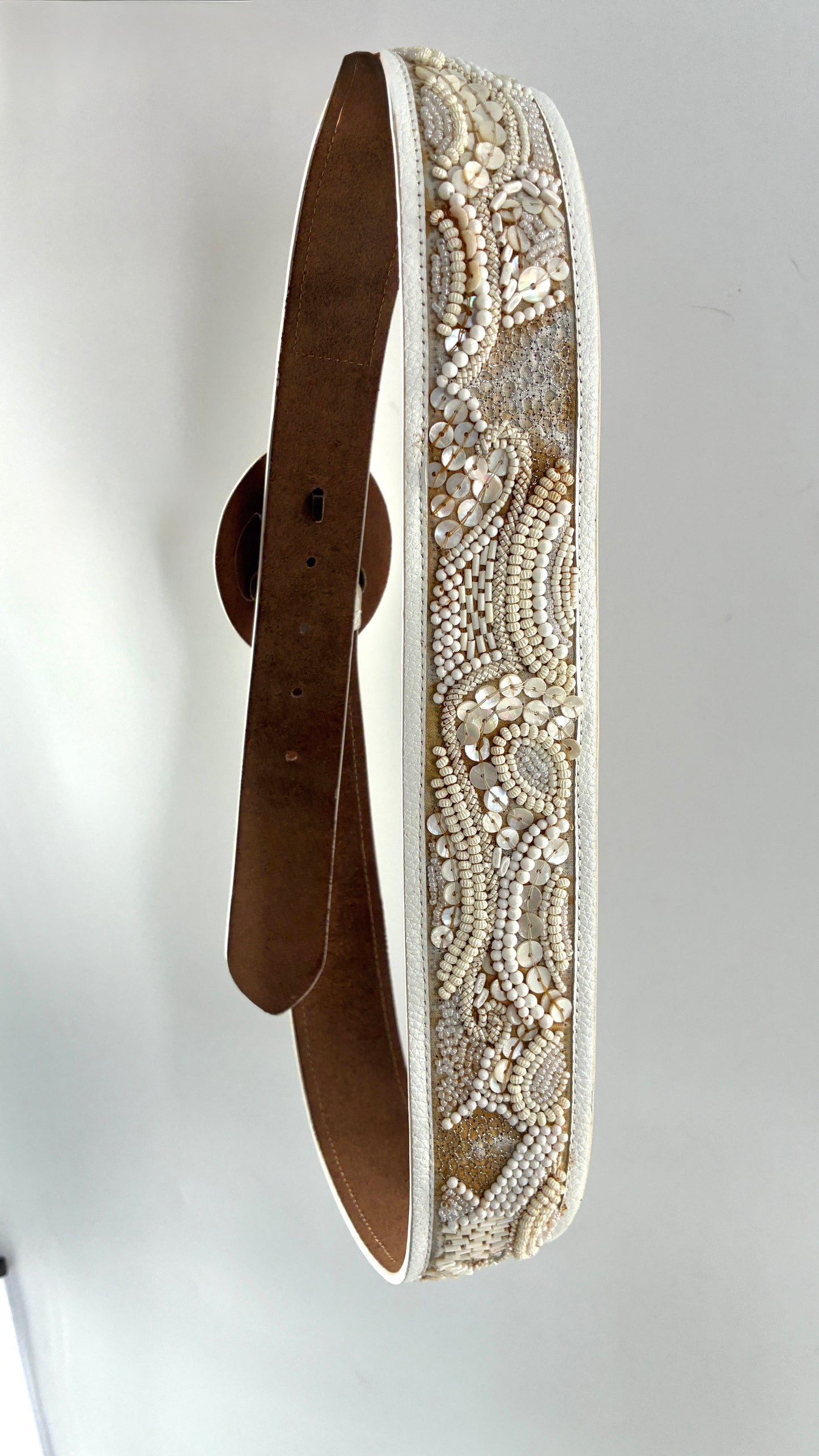 Vintage White Leather Belt with Beaded Details and Oval Buckle