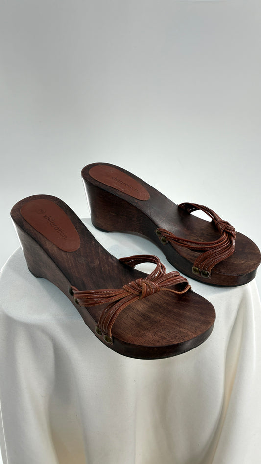 Vintage Wooden Heel with Brown Thong Strappy Detail (9)