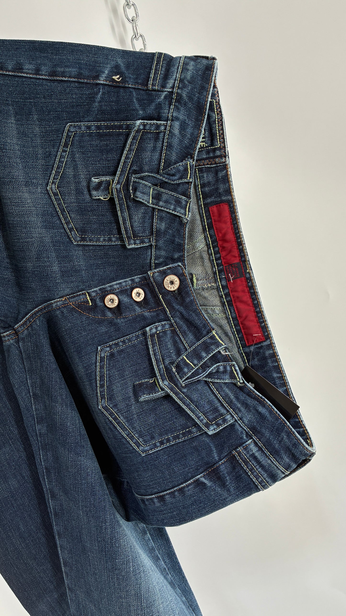 Vintage MARITHÉ FRANCOIS GIRBAUD Medium Wash Jeans with Hip Pocket Details (30)