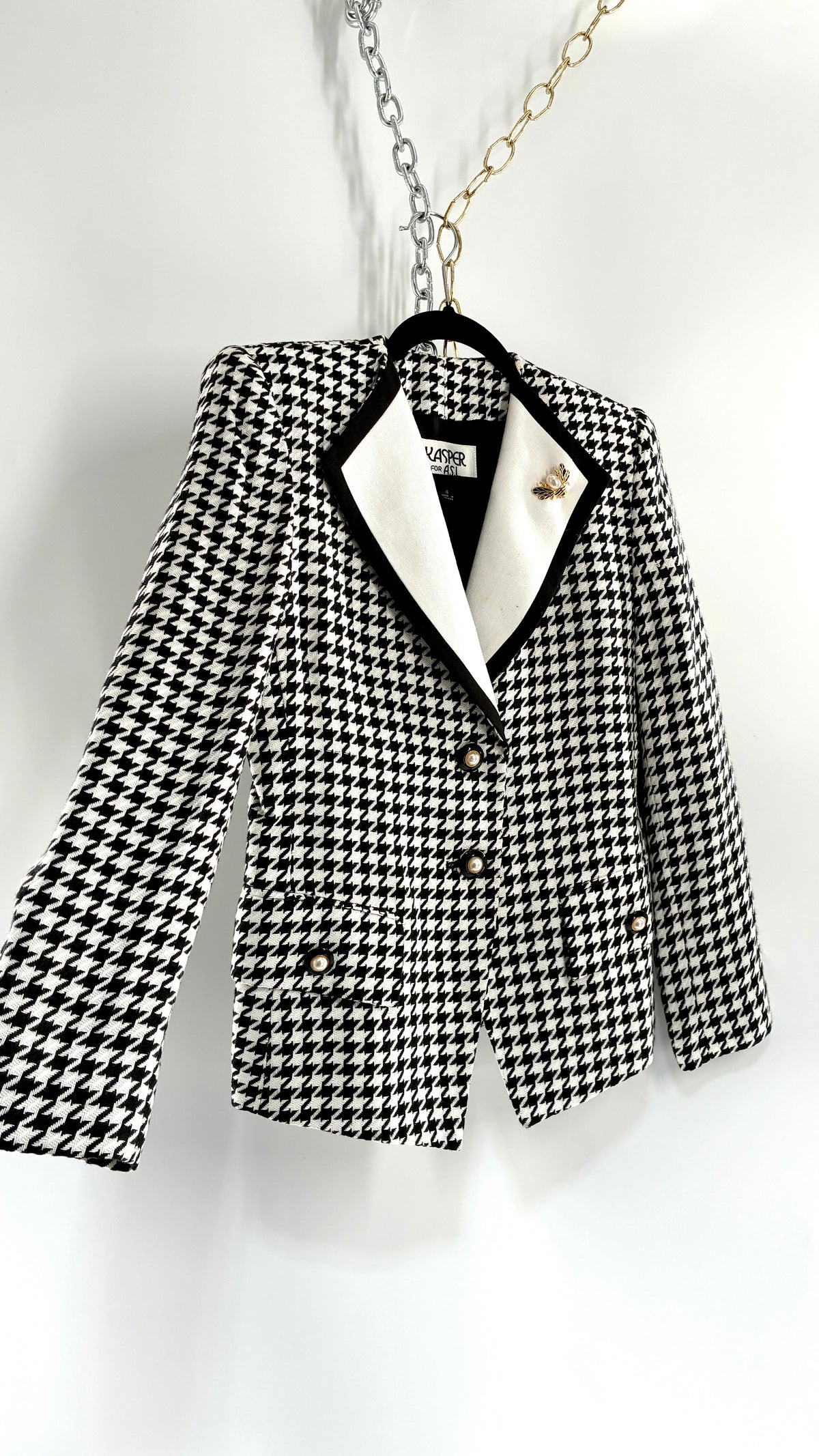 Vintage KASPER for ASL Knit Houndstooth Blazer with Gold Brooch and Pearlescent Buttons(4 Petite)