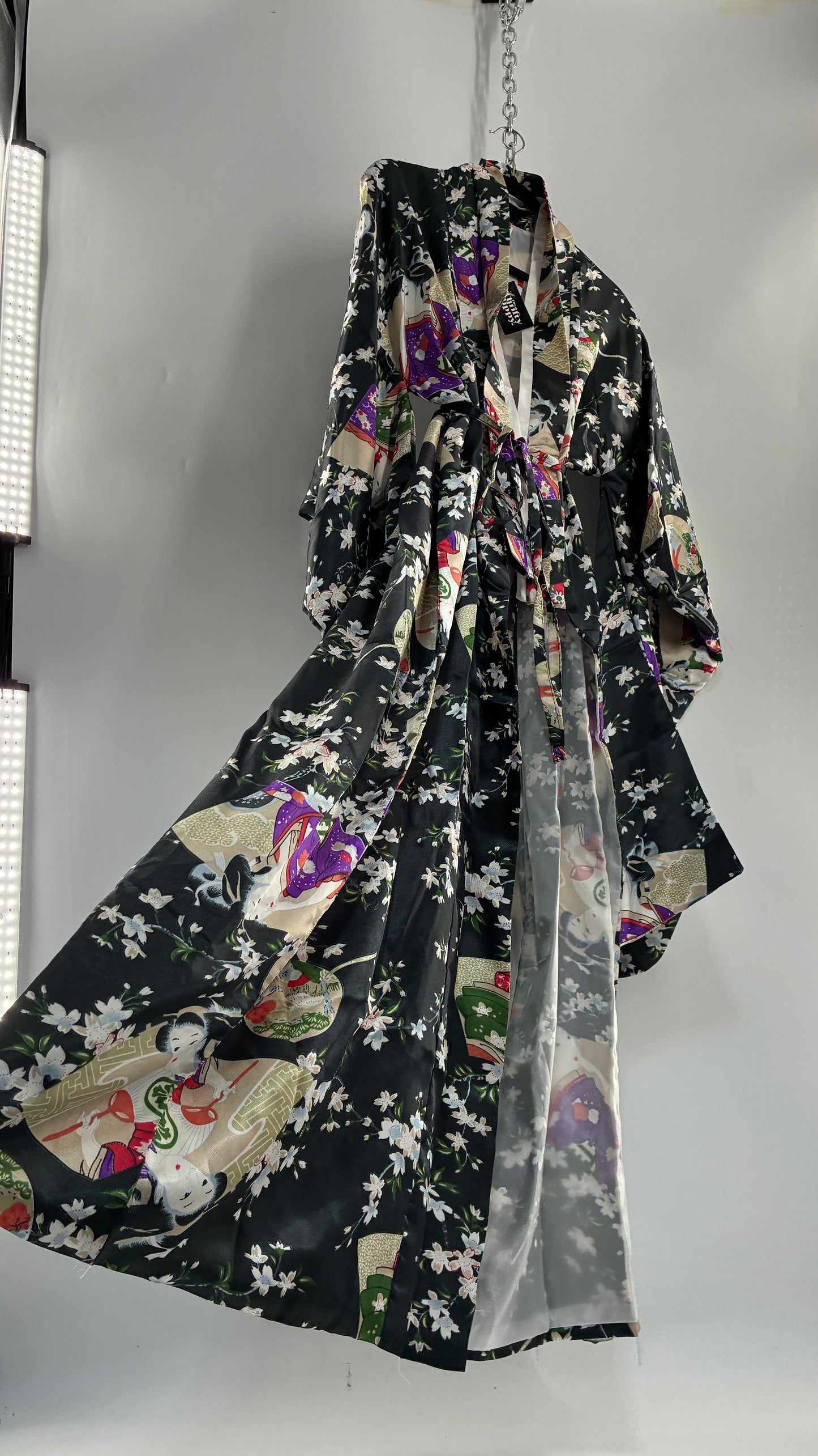 Deadstock Vintage Japanese Style Drape Sleeve Duster Robe/Kimono with Tags Attached (One Size)