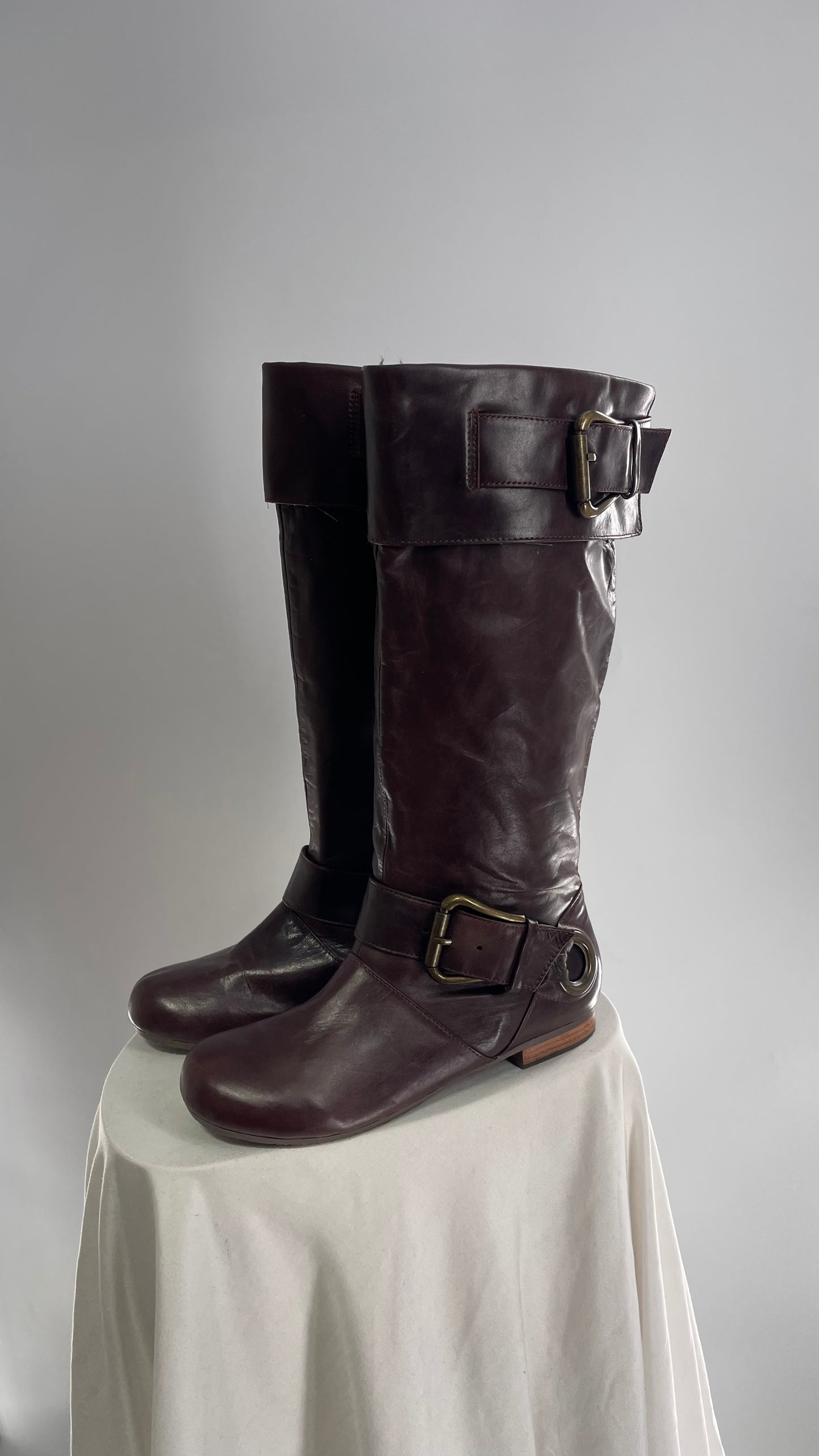Vintage ALDO Leather Round Toe Buckle Side Boots w (37)