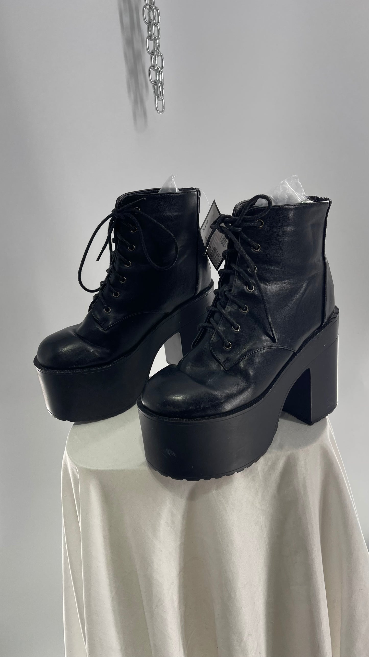 Vintage NY X LA Black Leather Platform Chunky Heel Combat Boot (8)