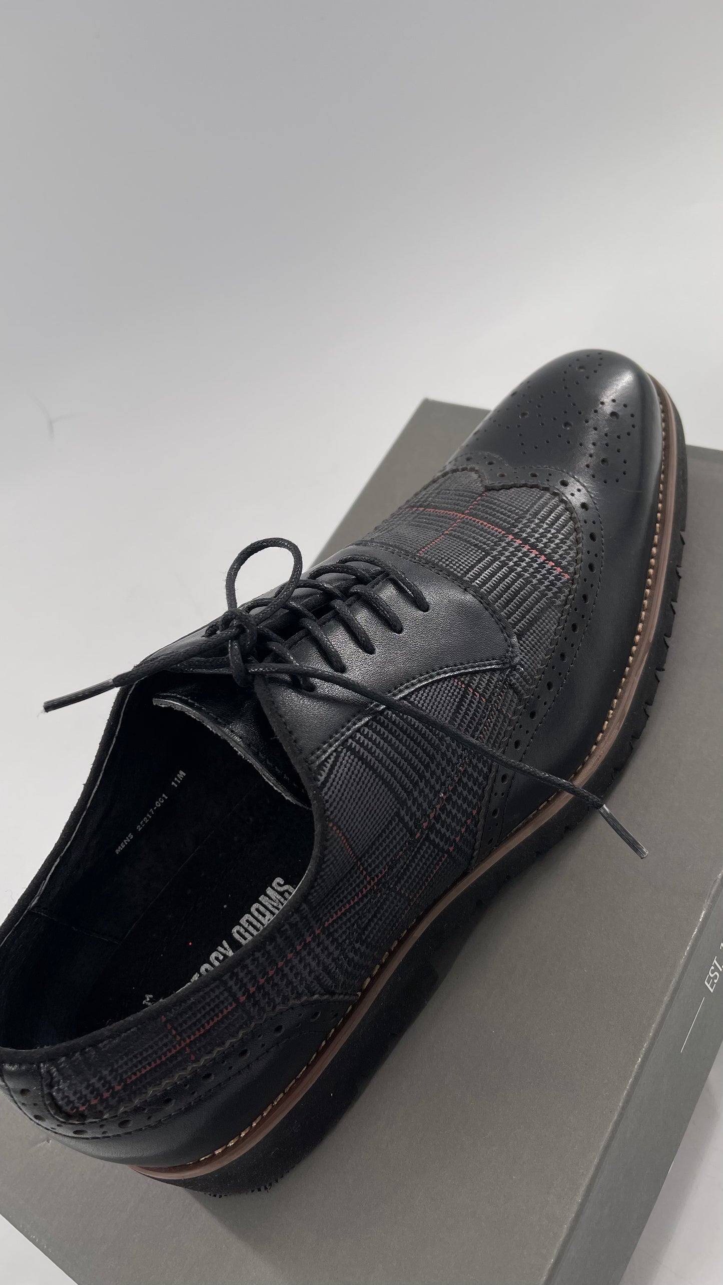 Stacy Adam’s Grey and Black, Plaid and Leather WingTip Oxfords (11)