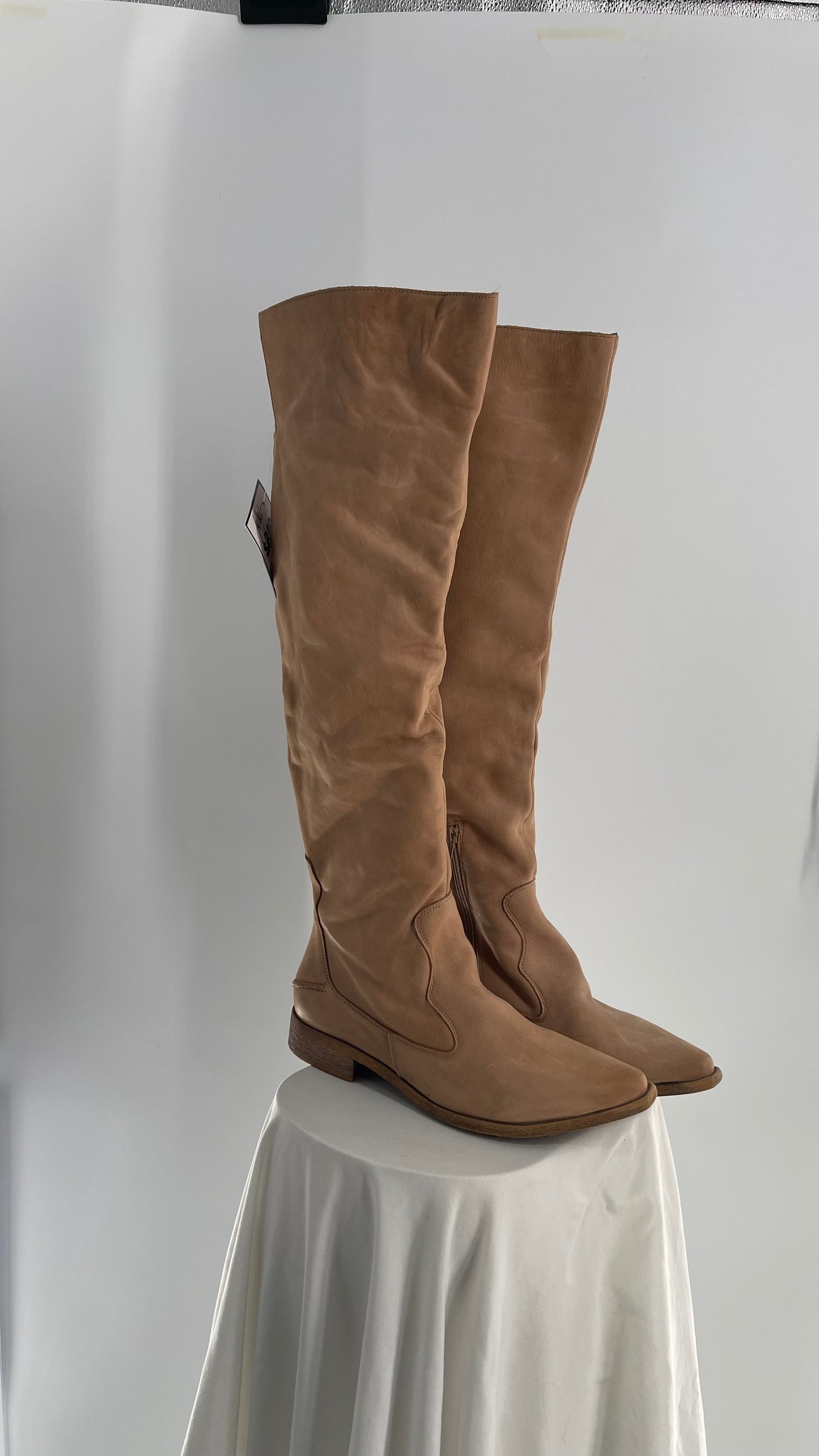 Free People Tan Leather Brenna Over the Knee Pointed Toe Boots (39/9)