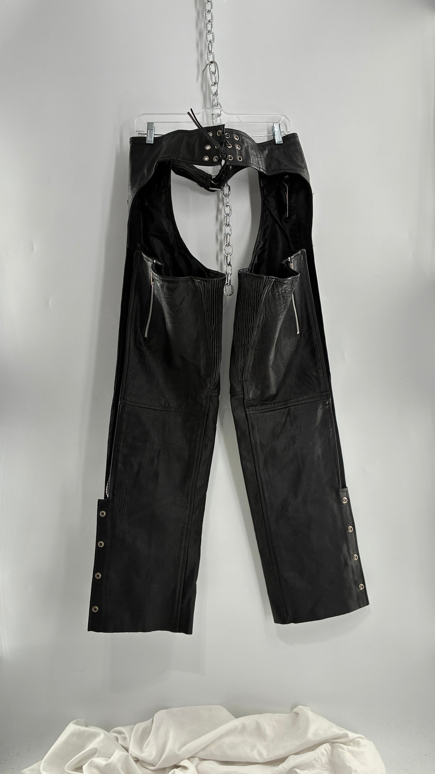 Vintage Xelement Black Genuine Leather Motorcycle Chaps with Side Zipper and Button Closure (34)