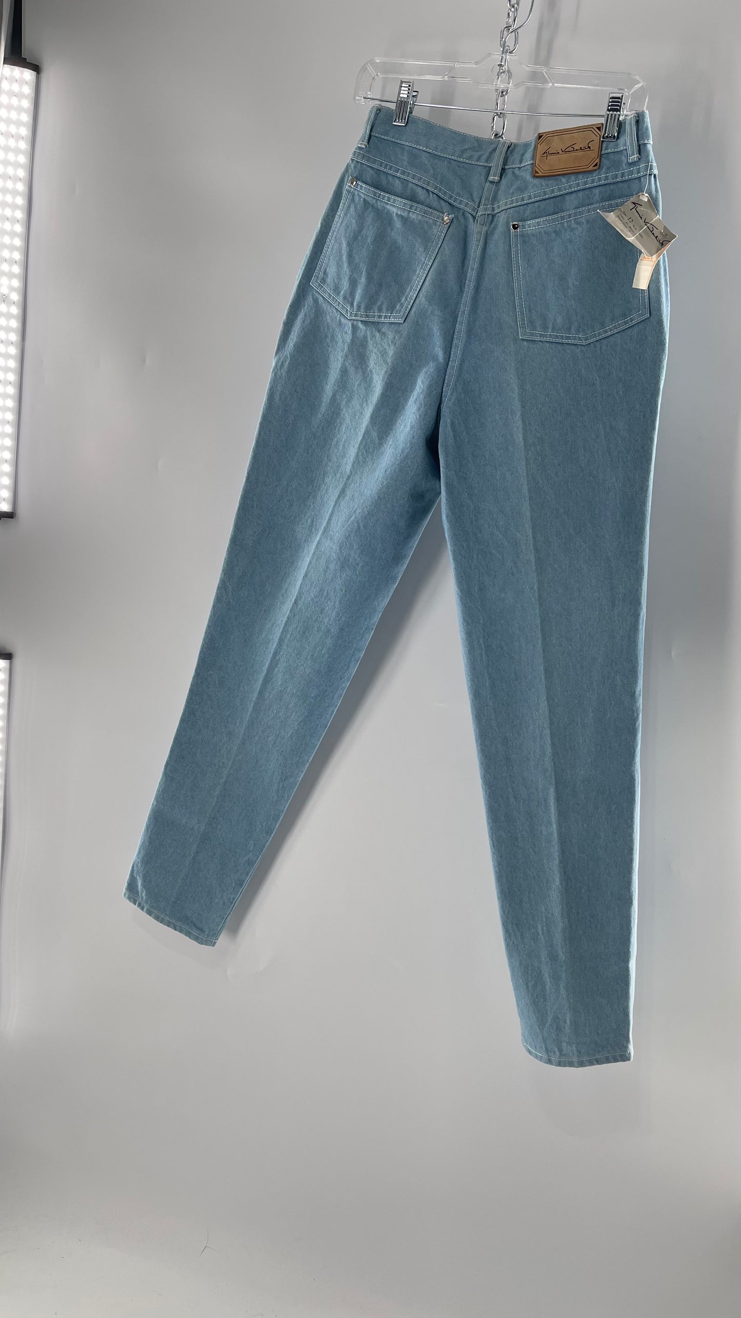 Deadstock Vintage Gloria Vanderbilt  Light Wash High Waisted Jeans (12)