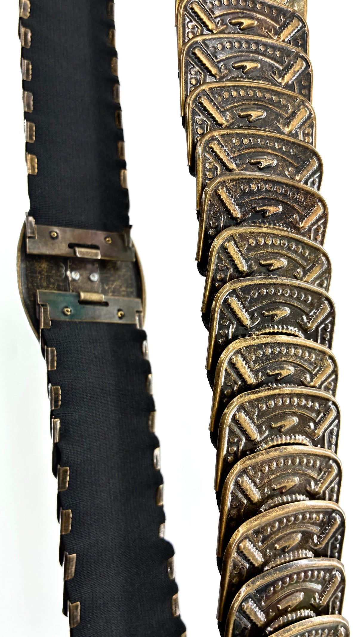 Vintage Antique Gold-Tone Scale Belt With Ornate Oval Buckle (L/XL)