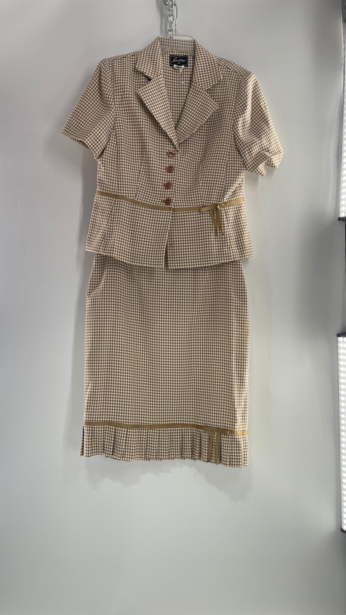 Vintage Tan and White Knit Houndstooth Suit Set with Bows and Skirt (14)