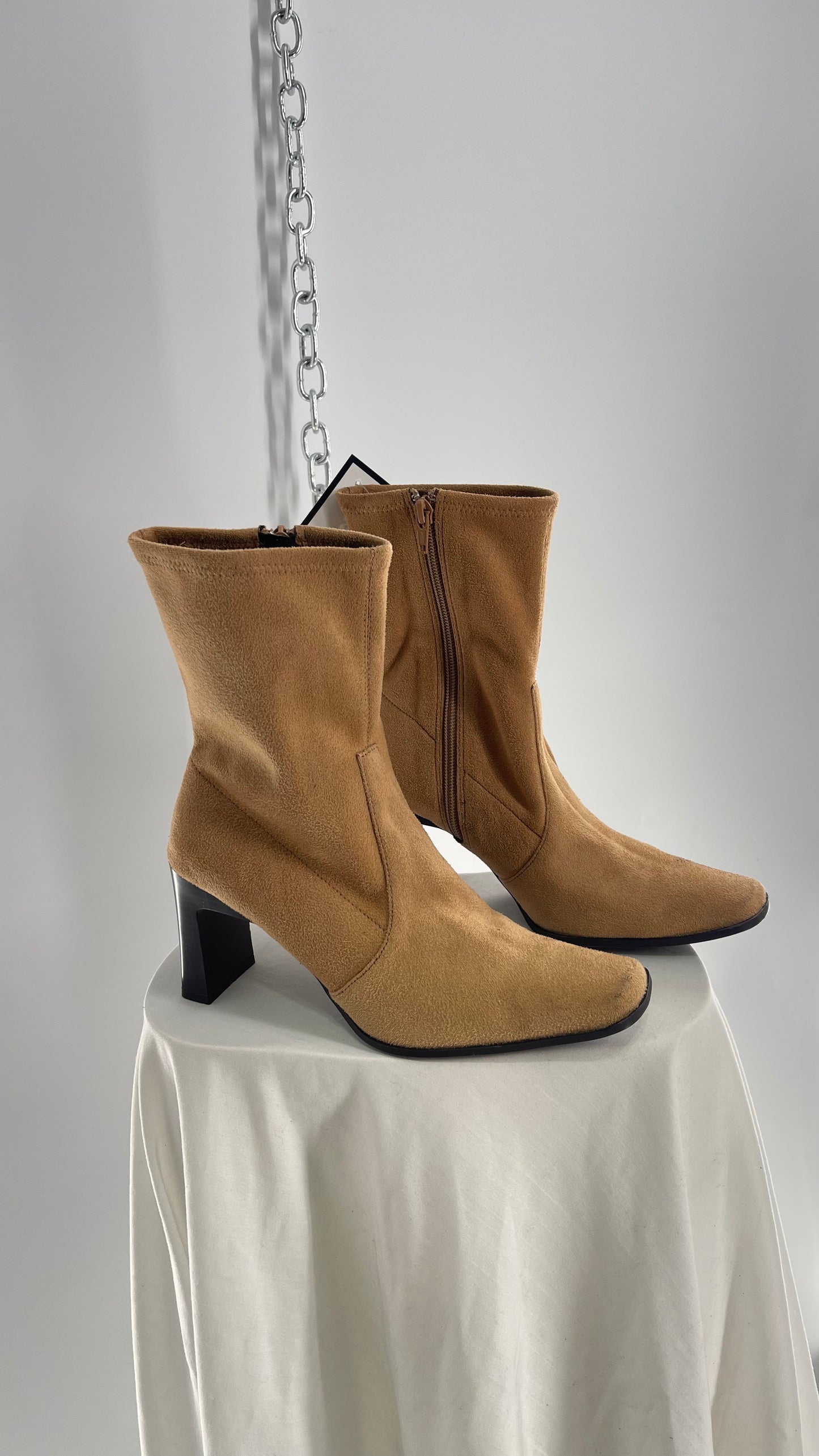 Vintage PREDICTIONS Tan Square Toe Block Heel Booties (6.5)