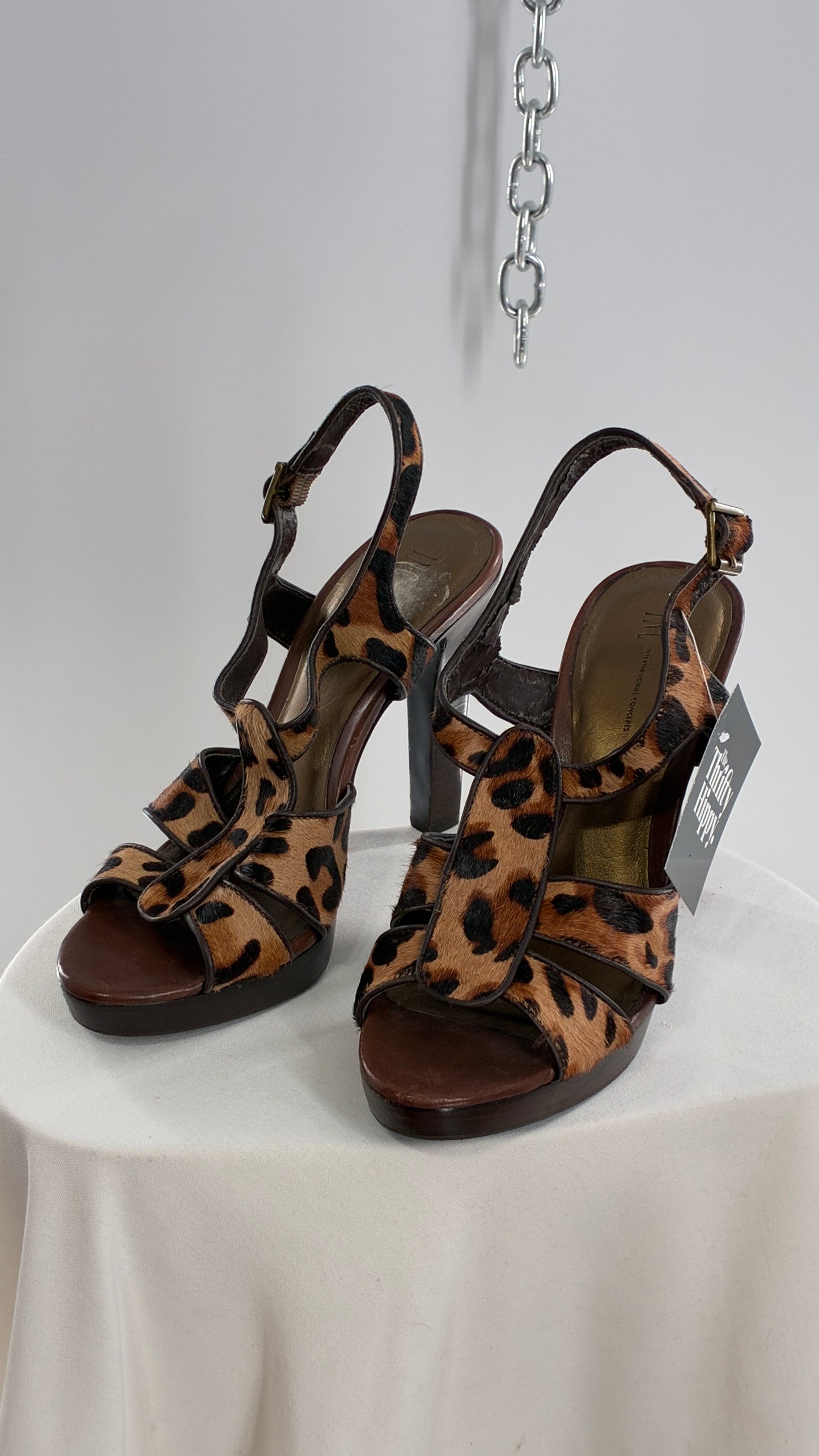 Vintage 1990s INC Cheetah Printed Hide Strappy Heels with Wooden Heel (7)