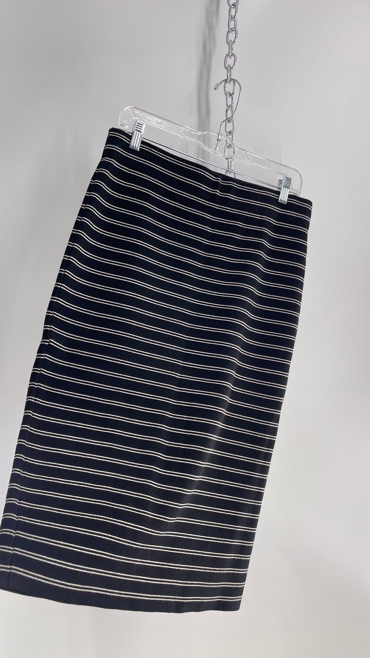 White House| Black Market Knit Black and White Thick Striped Skirt (Medium)