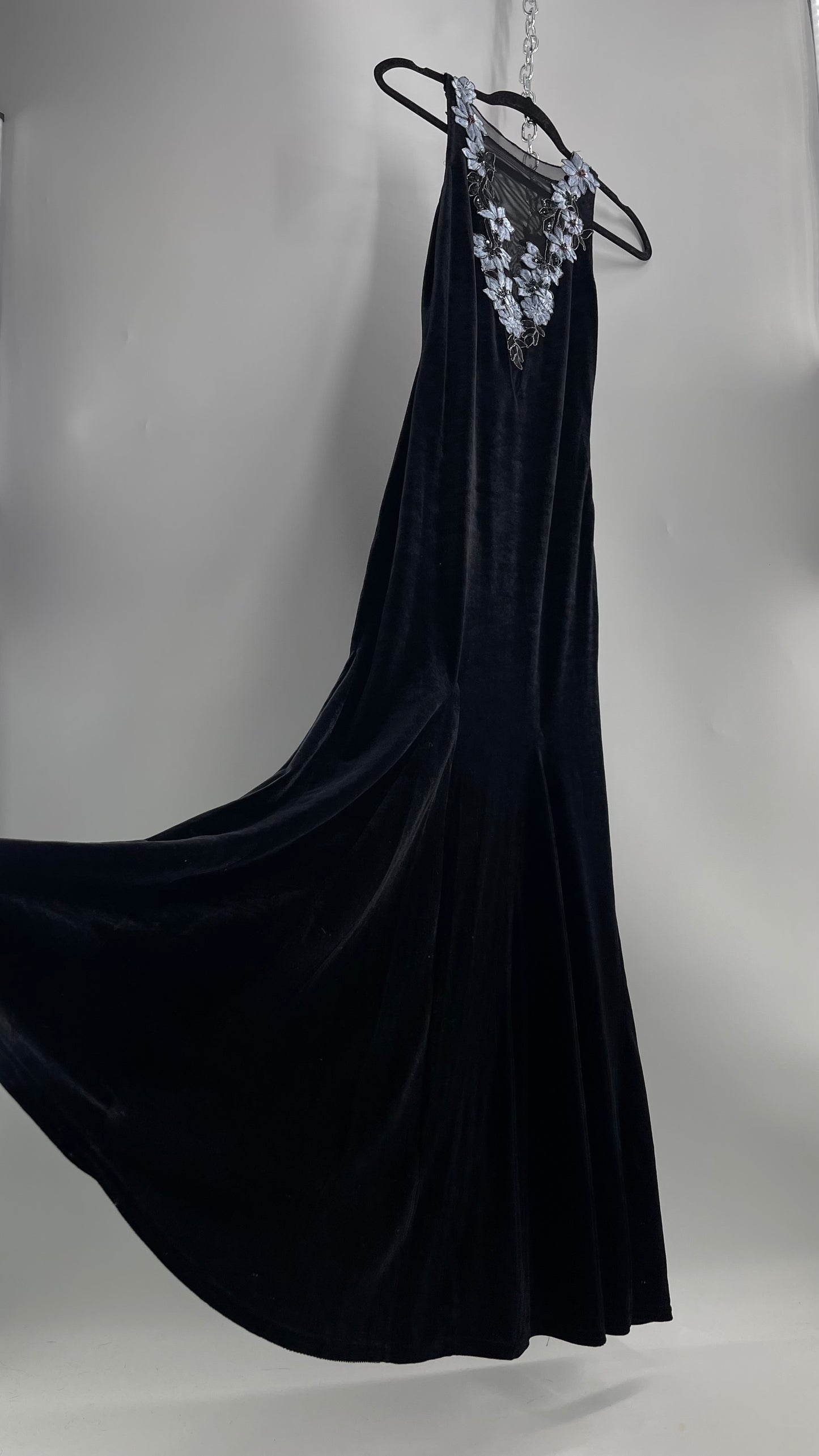 Vintage Jessica McClintock Black Velvet Fit And Flare Gown with Plunging Neckline Covered in Embroidered Beaded Pale Blue Flowers (2)