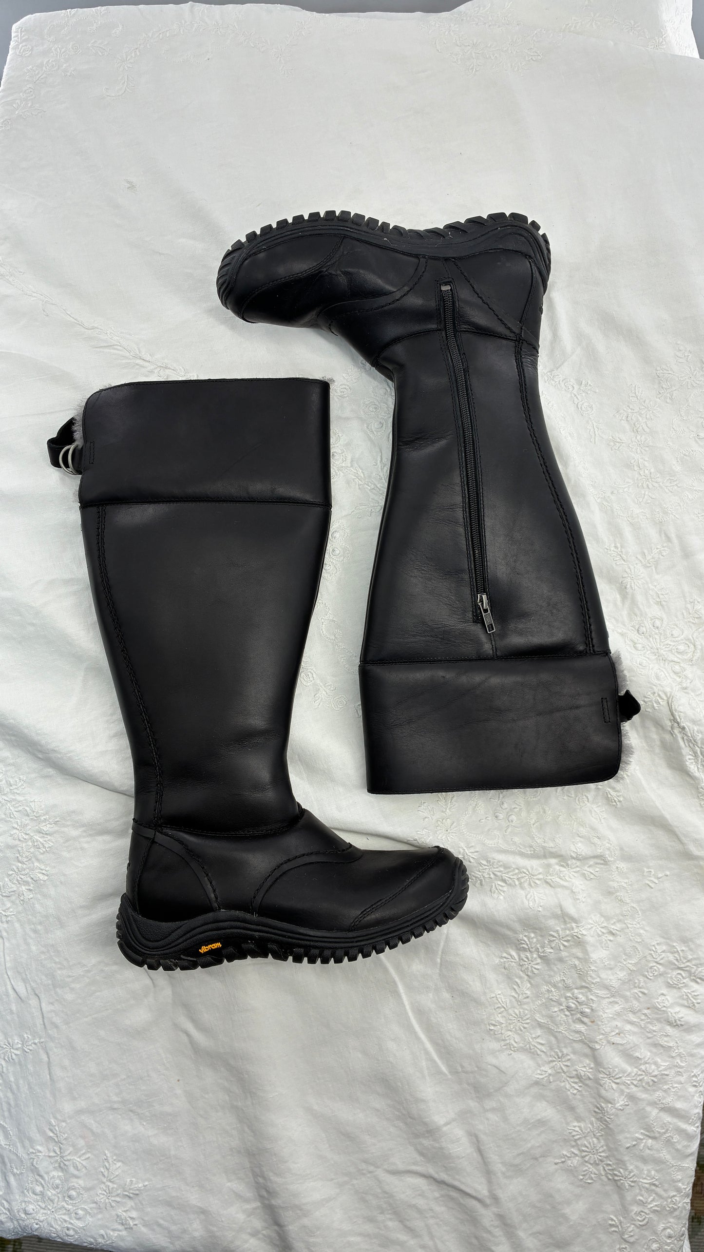 Vintage UGG Miko Thick Industrial Leather Chunky Boot (8)