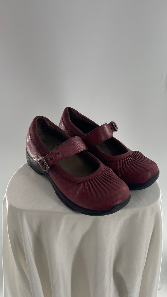 Vintage Red Leather Mary Janes with Pleated Front (38)