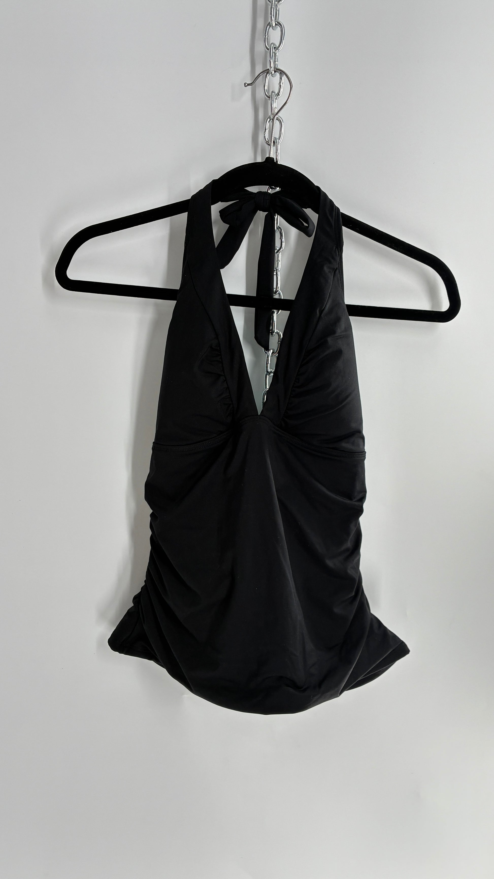 ATHLETA Black Ruched Halter Tank with Built in Lined Bra and Tags Atta The Thrifty Hippy ATHLETA Black Ruched Halter Tank with Built in Lined Bra and Tags Atta The Thrifty Hippy